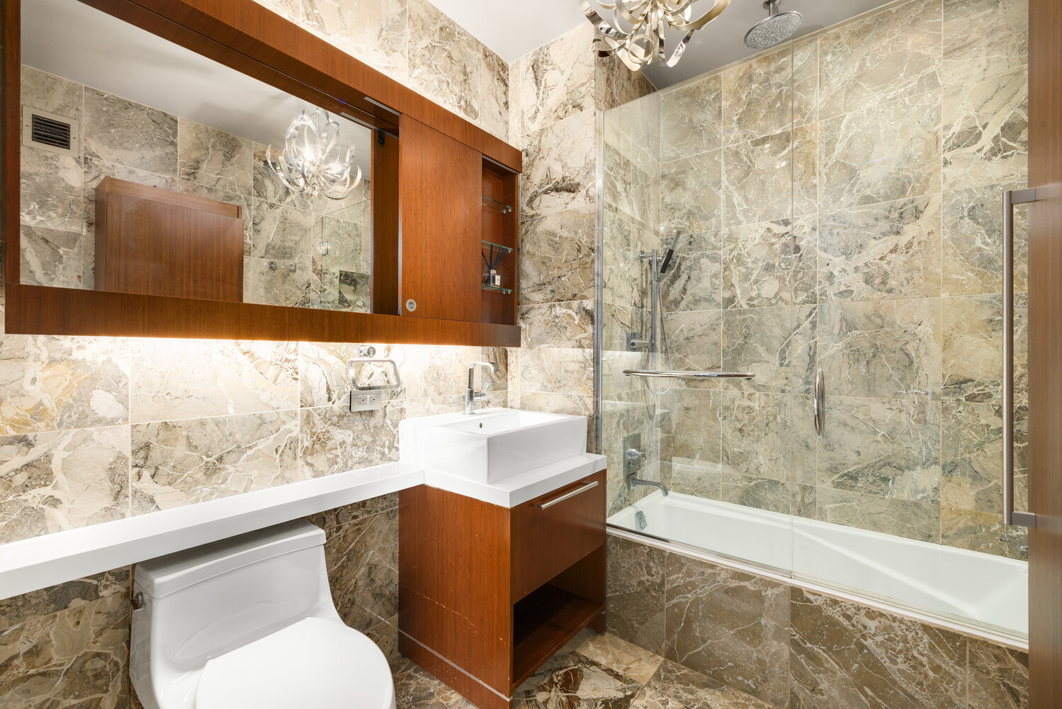 305 W 16TH Street 4D