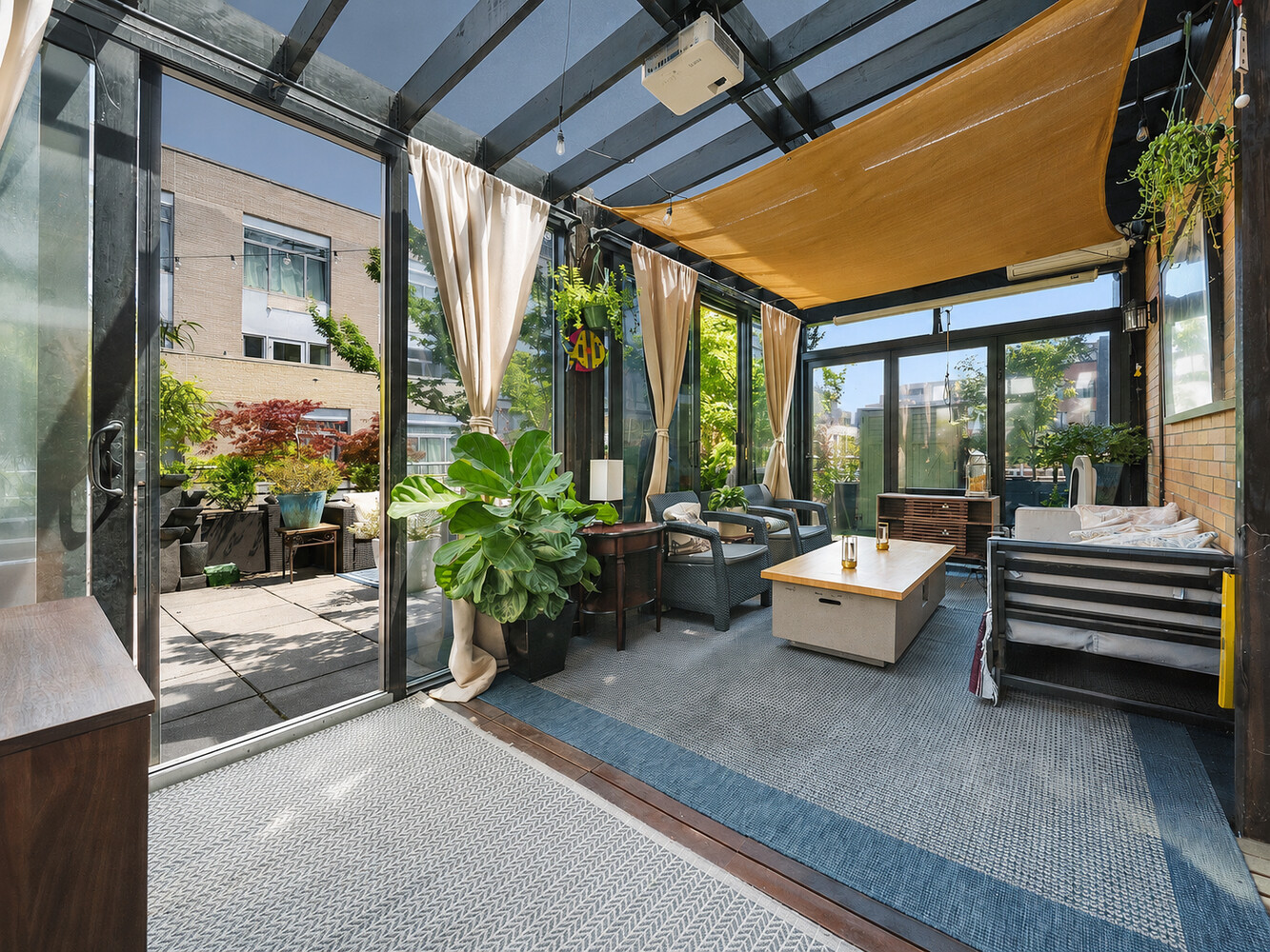 91 GRAND Avenue 4D