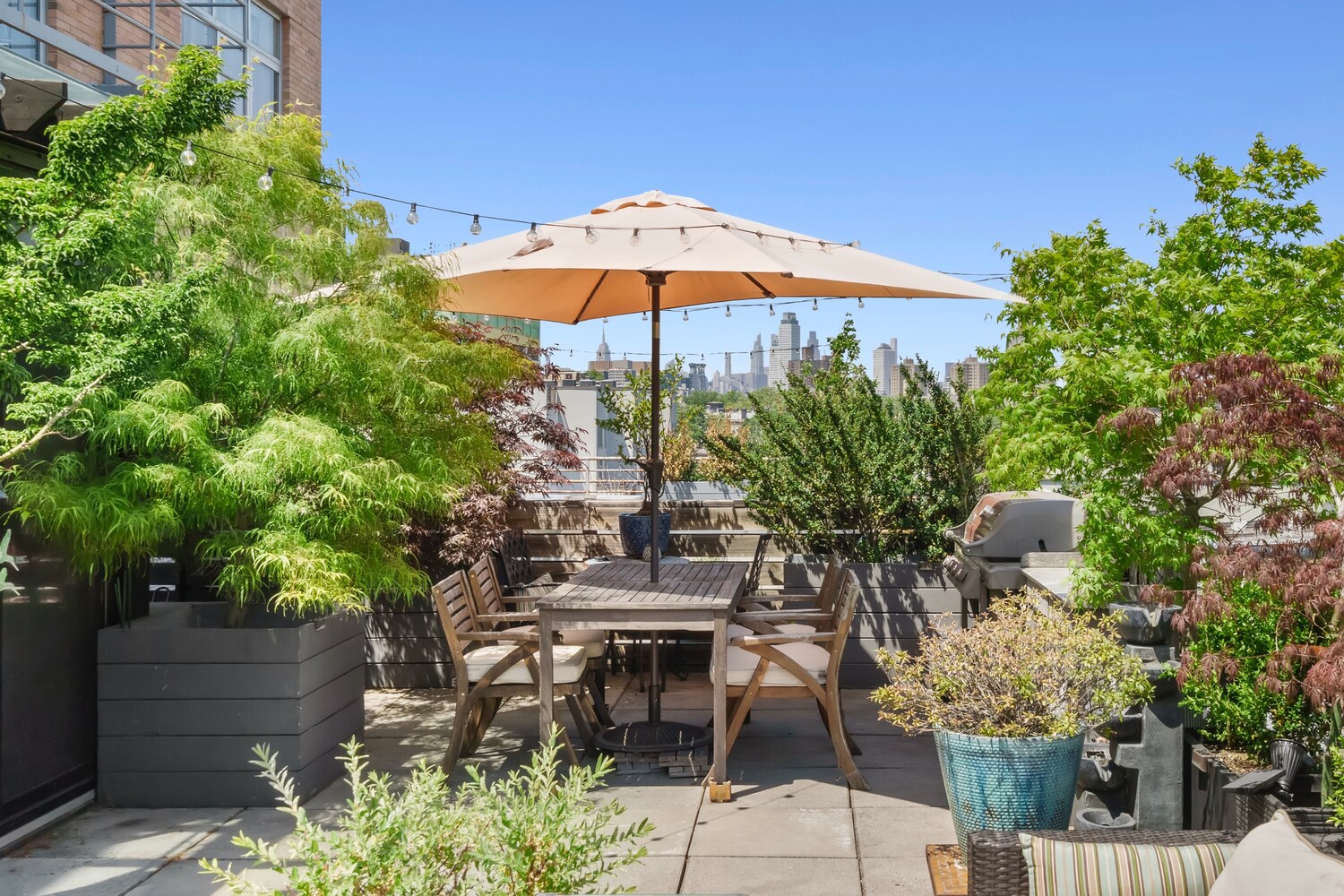 91 GRAND Avenue 4D