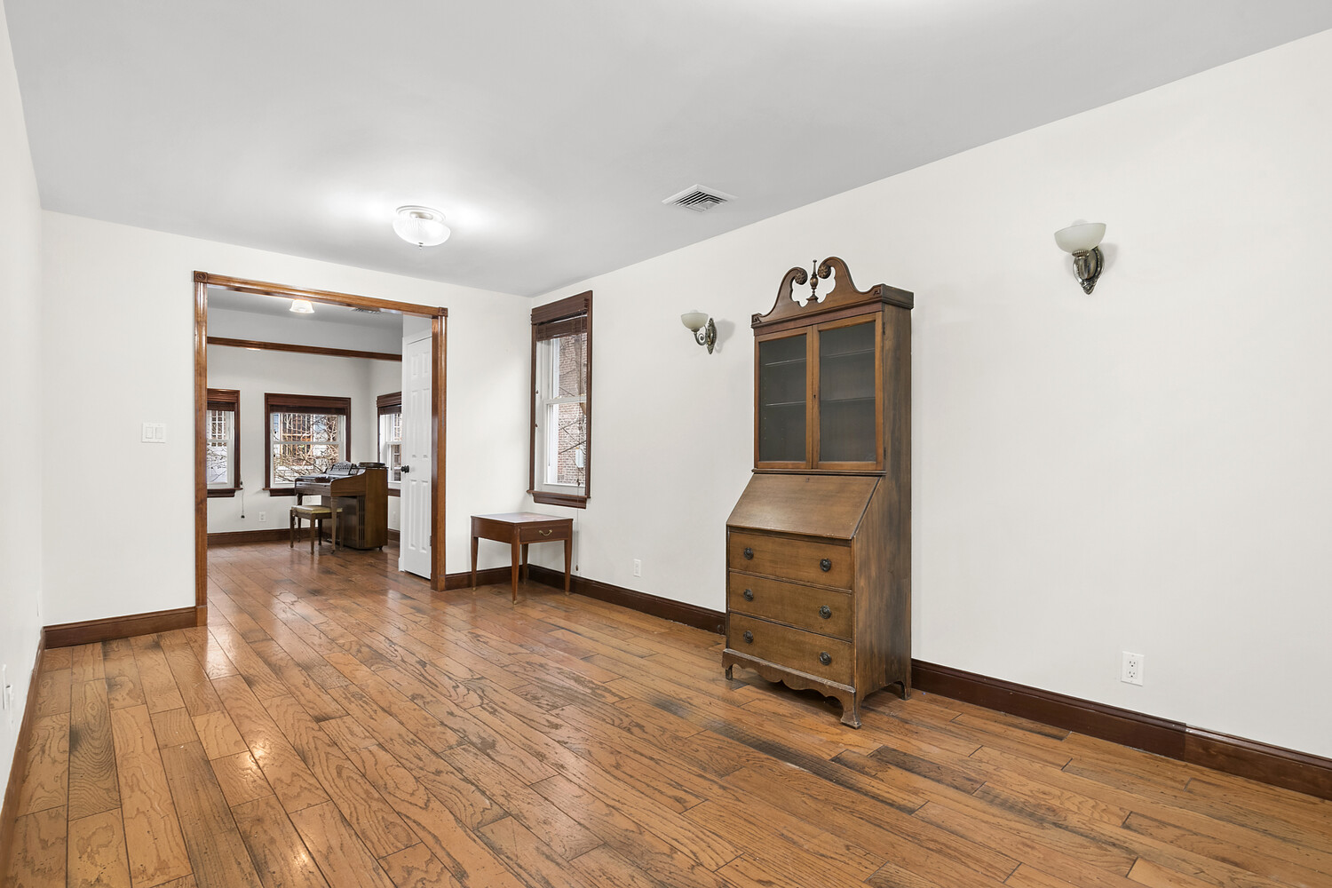 10-13 47TH Avenue