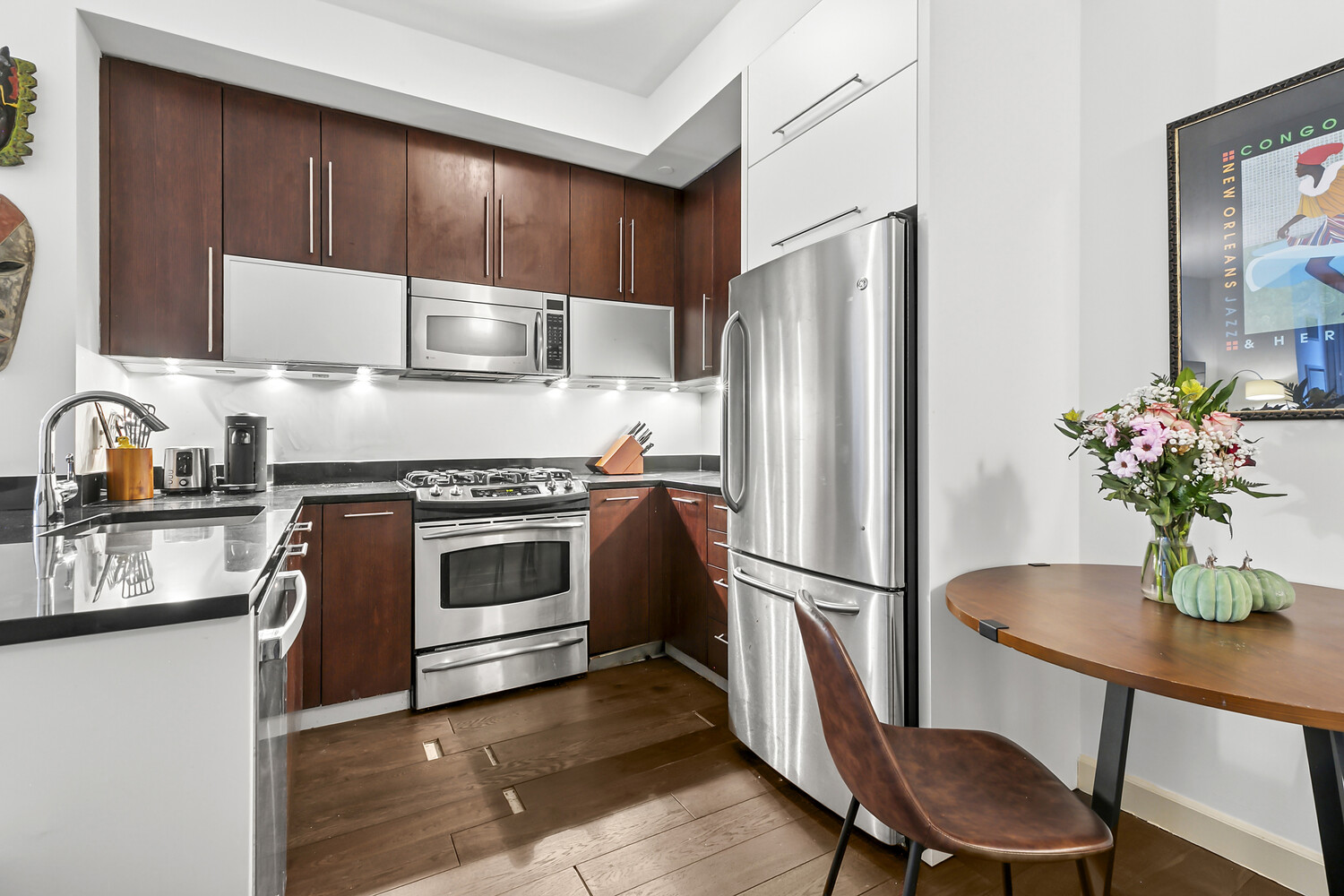 100 JAY Street 4M