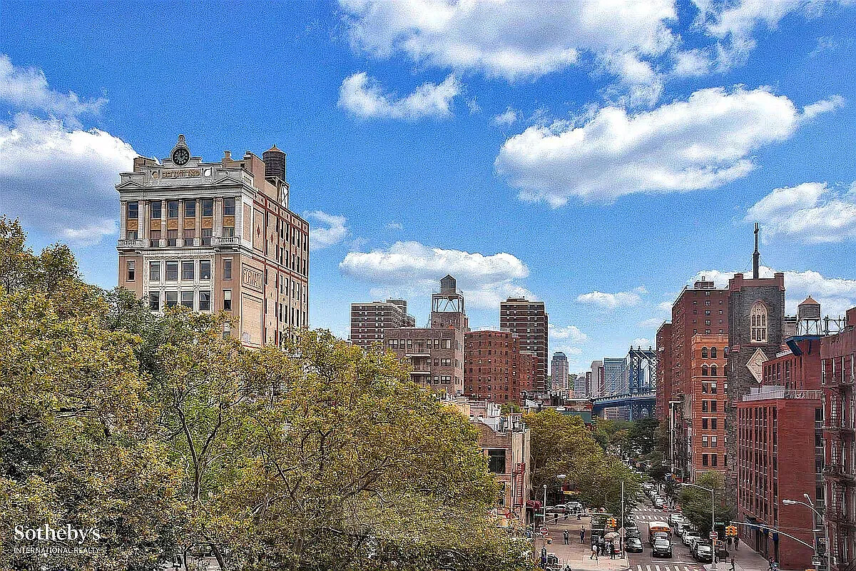 7 ESSEX Street 5A