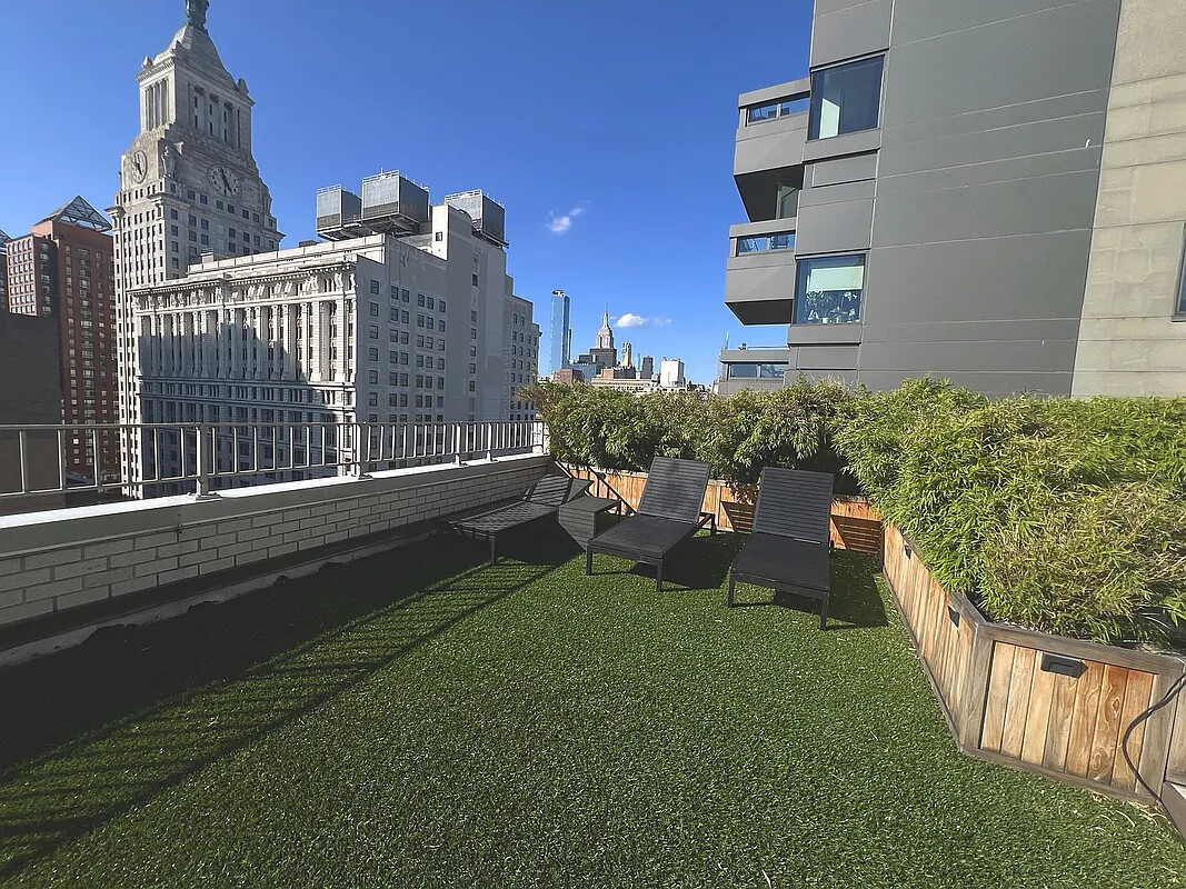 111 3RD Avenue 17F