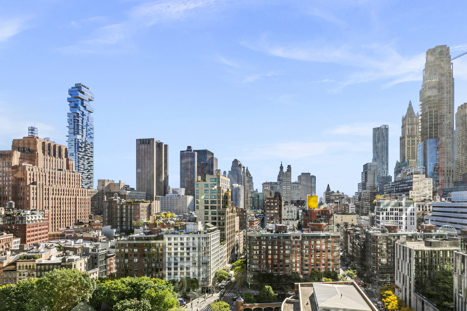 200 CHAMBERS Street 17F