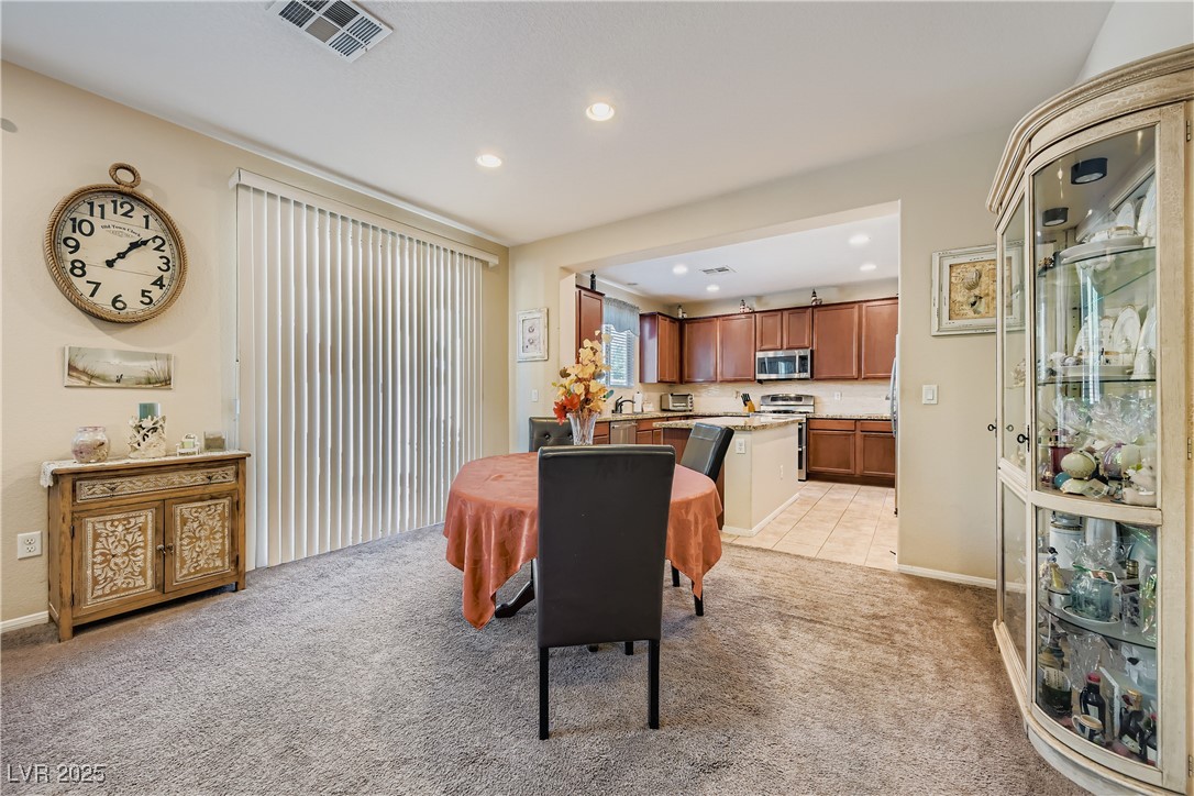 9632 Abbey Pond Avenue