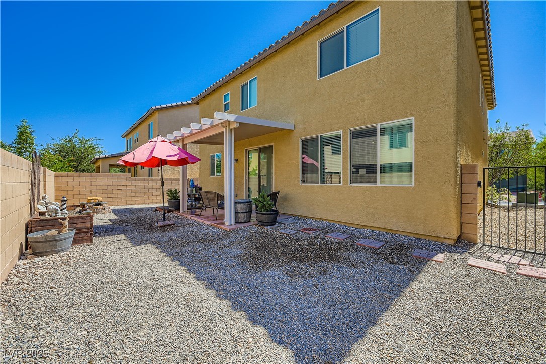 9632 Abbey Pond Avenue