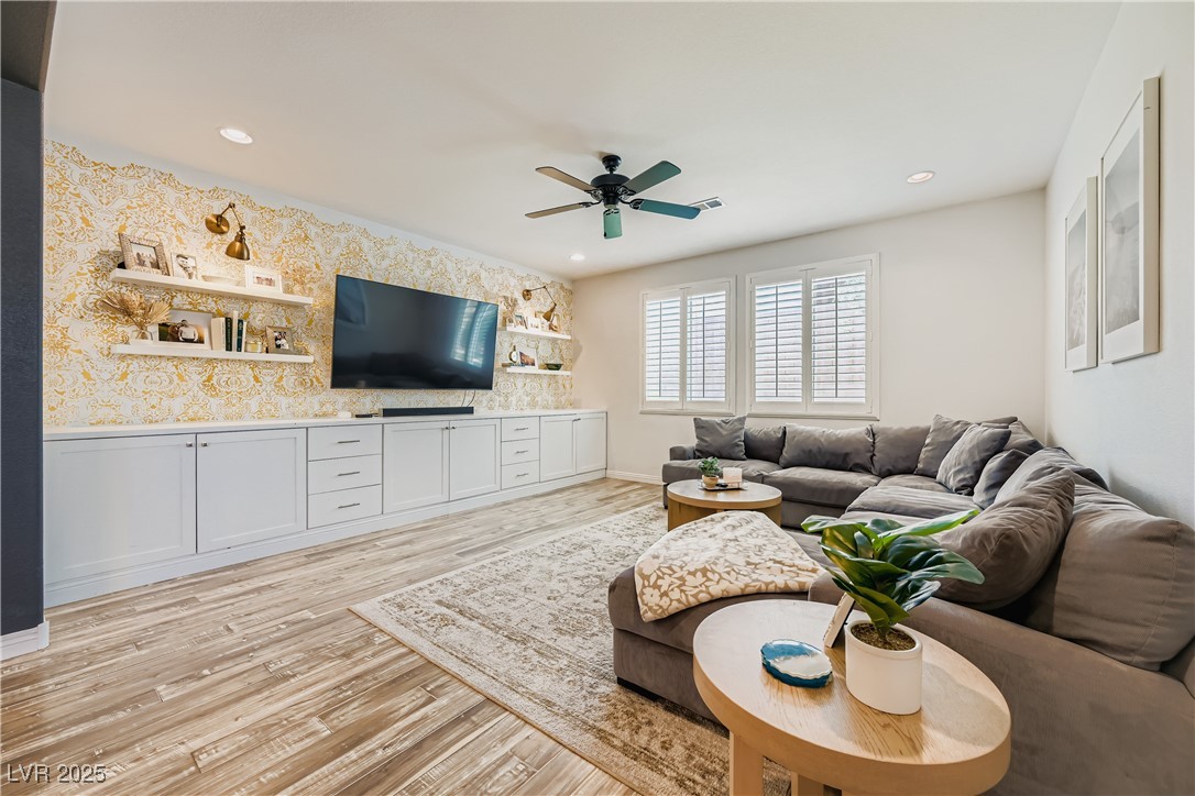 7607 Mount Princeton Street