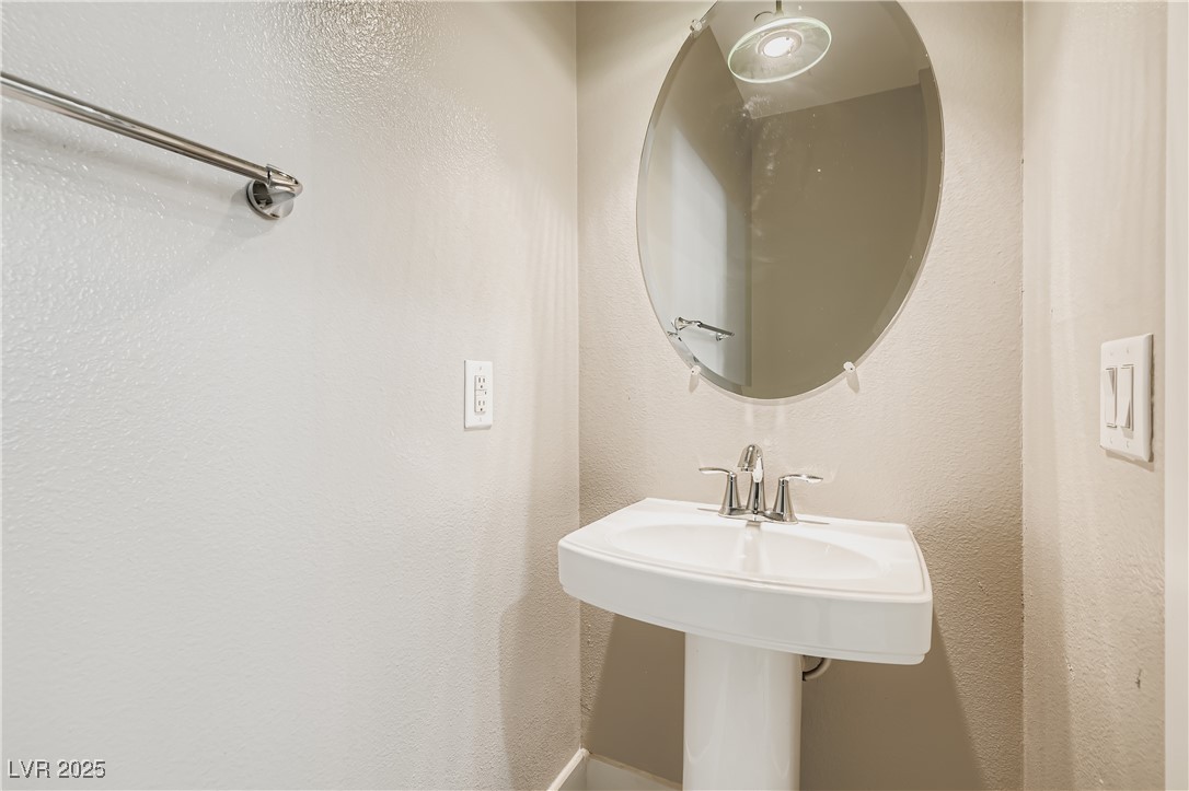 9050 West Tropicana Avenue 1138