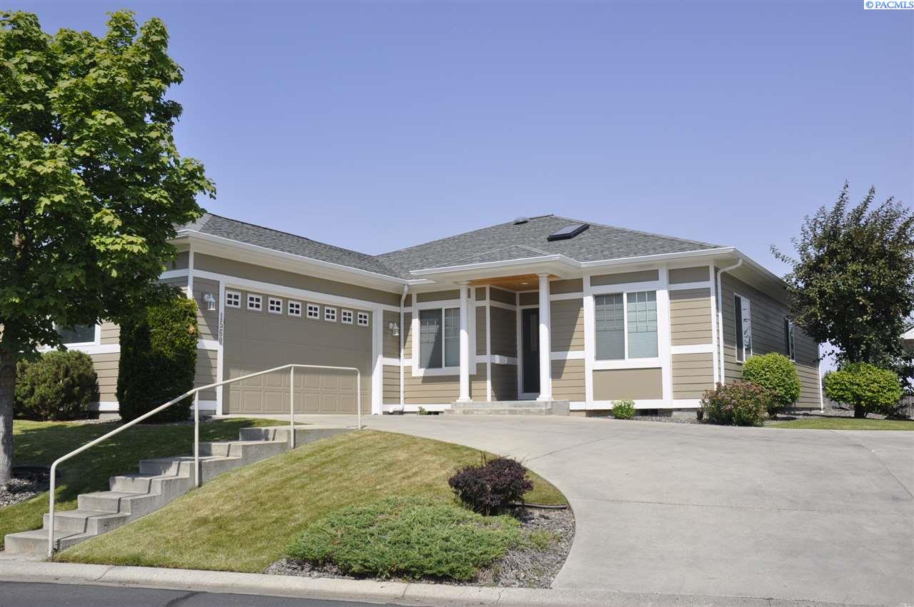 1560 SW Capri Ct
