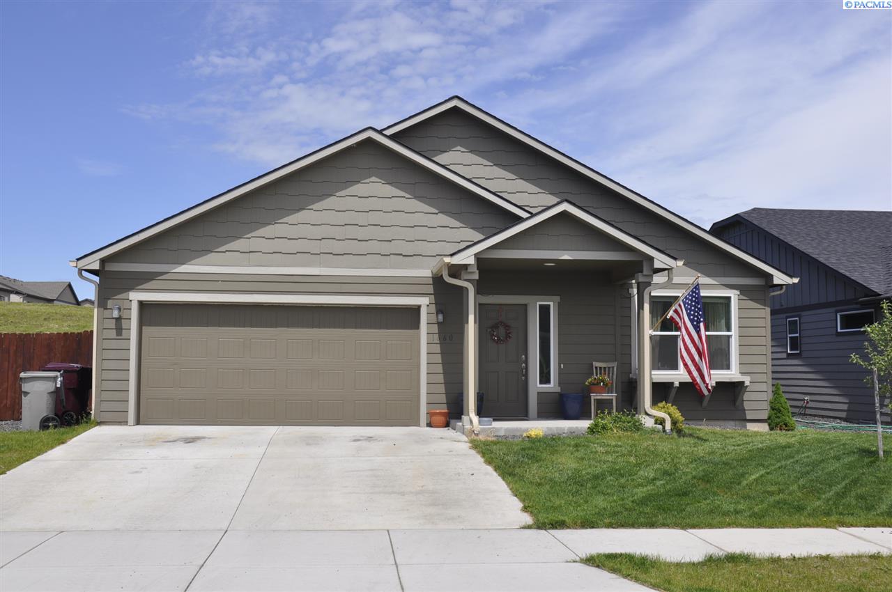 1660 SW Panorama Dr