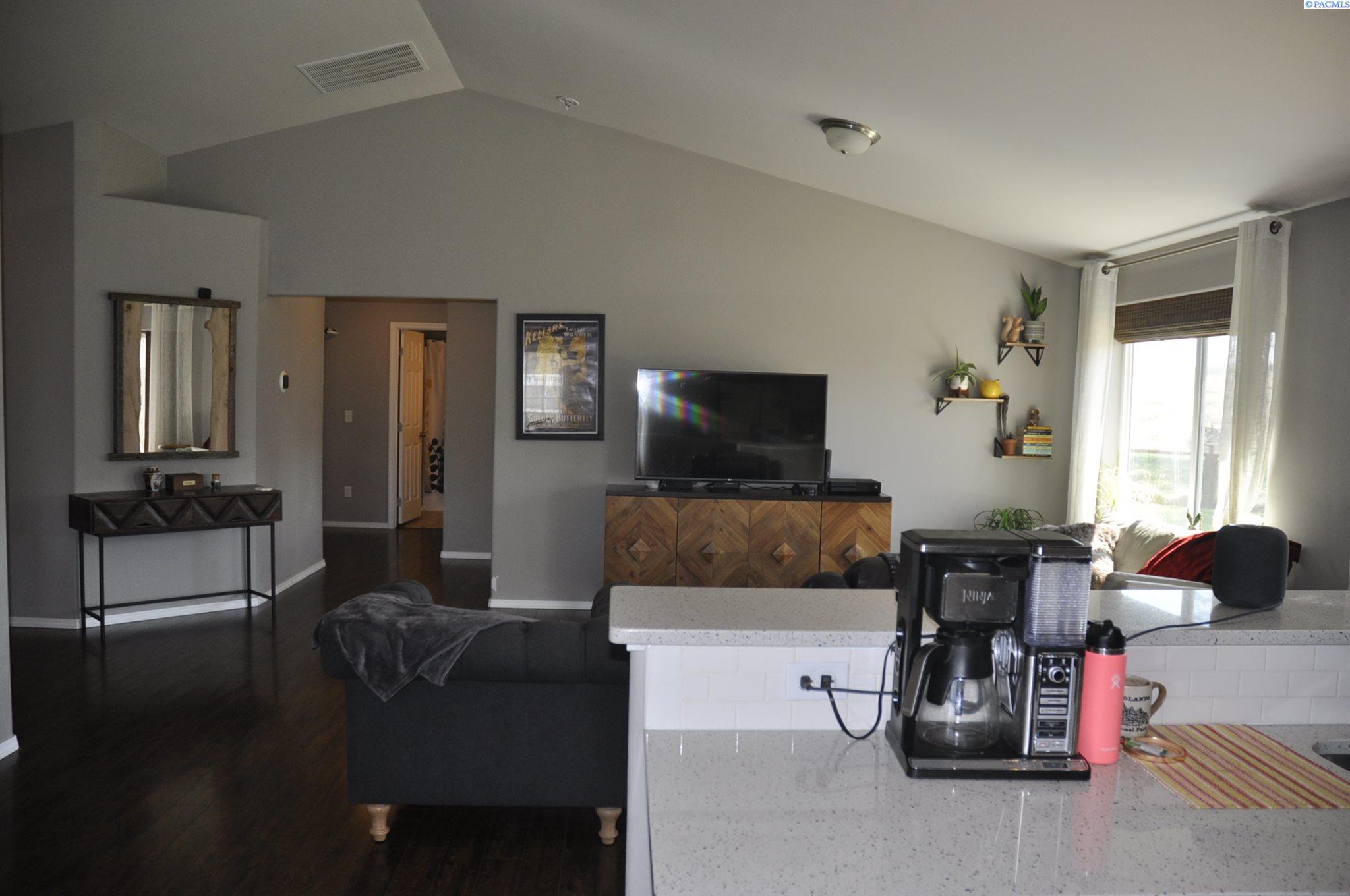 604 Palouse CT