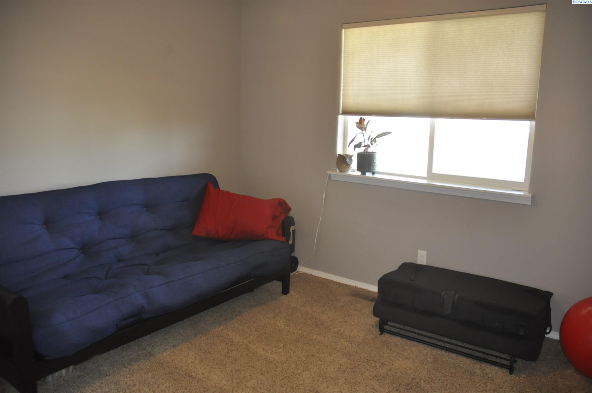 604 Palouse CT