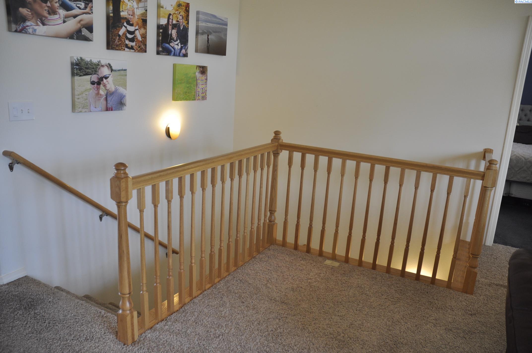 725 NW Terre View