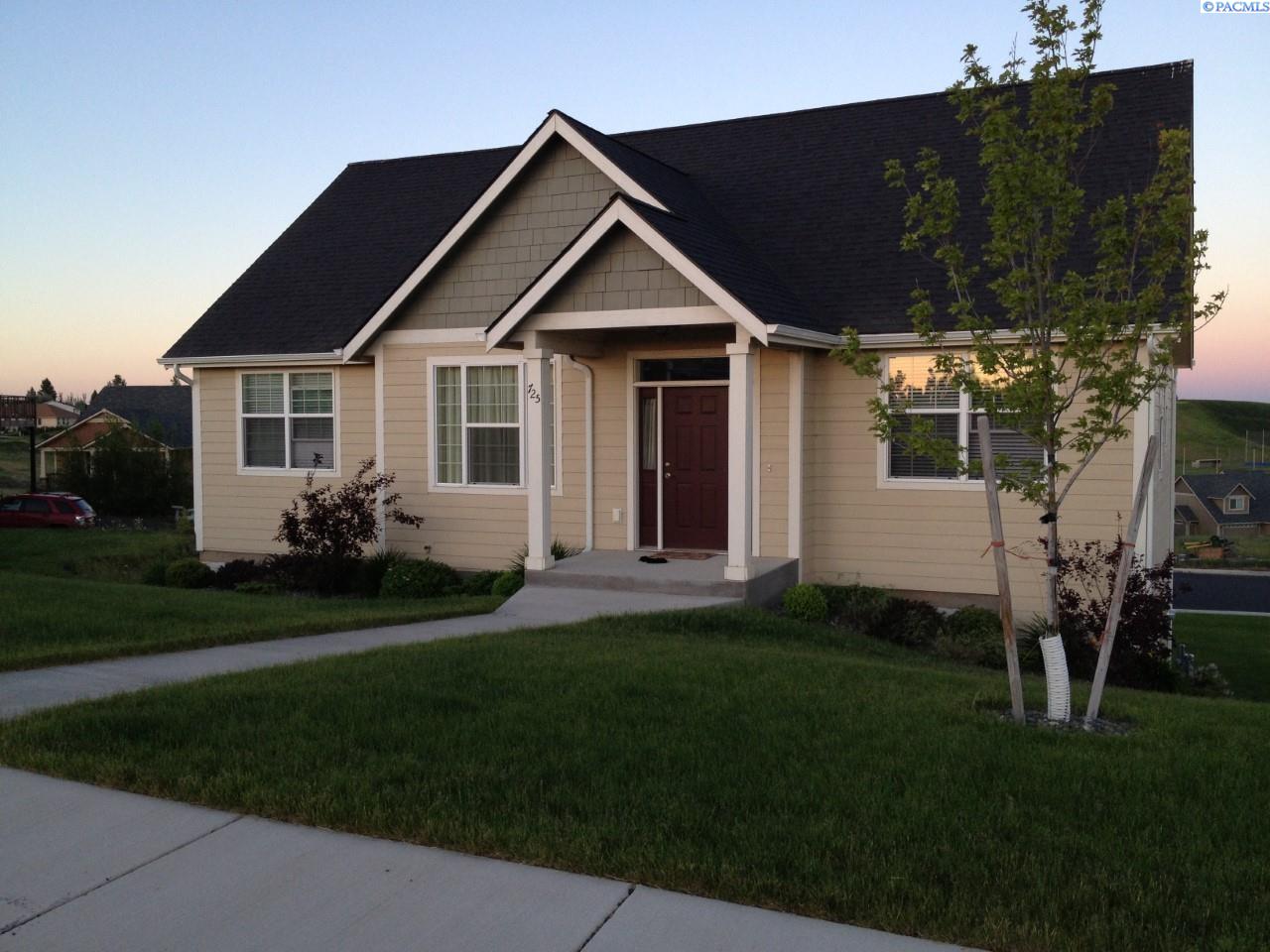 725 NW Terre View