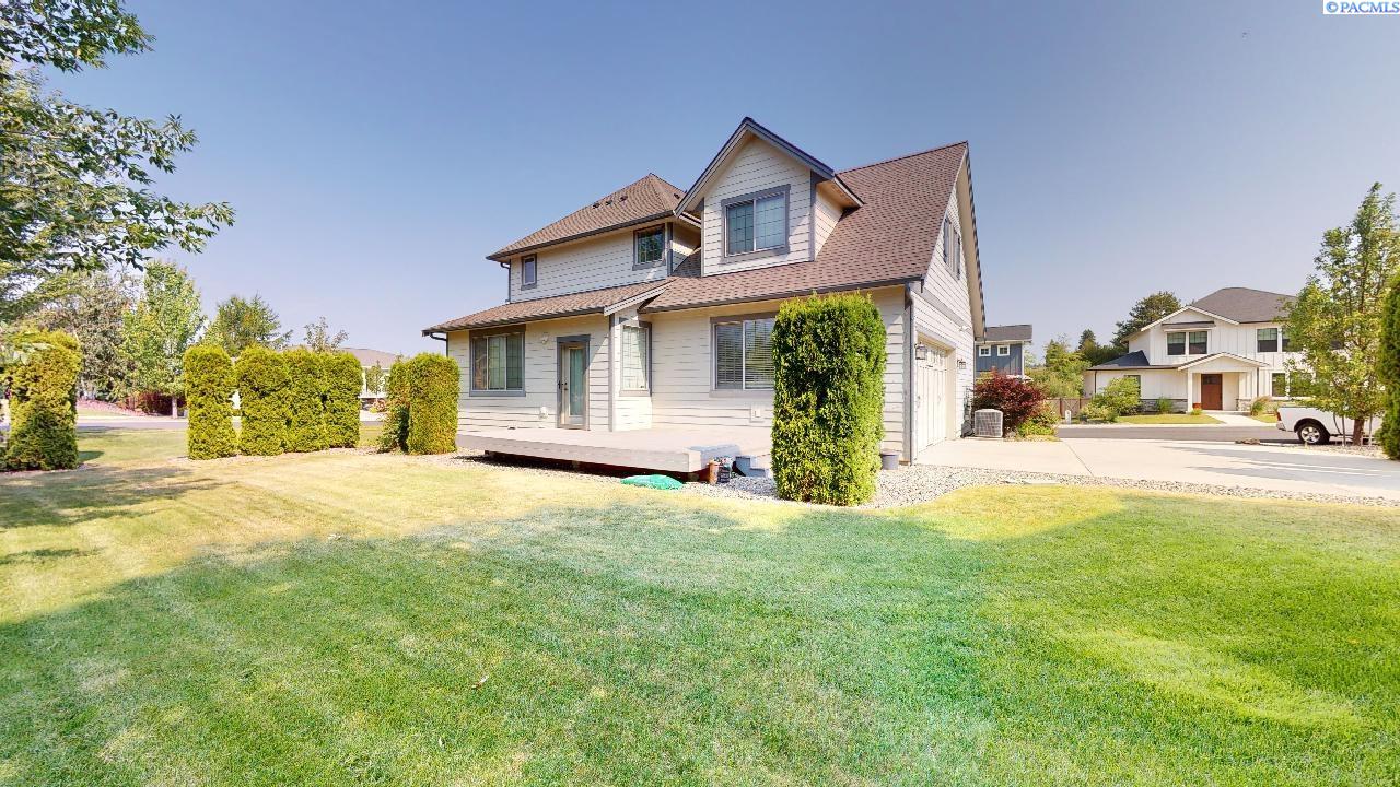 535 NW Jaycee Ct Unit Meadow Creek