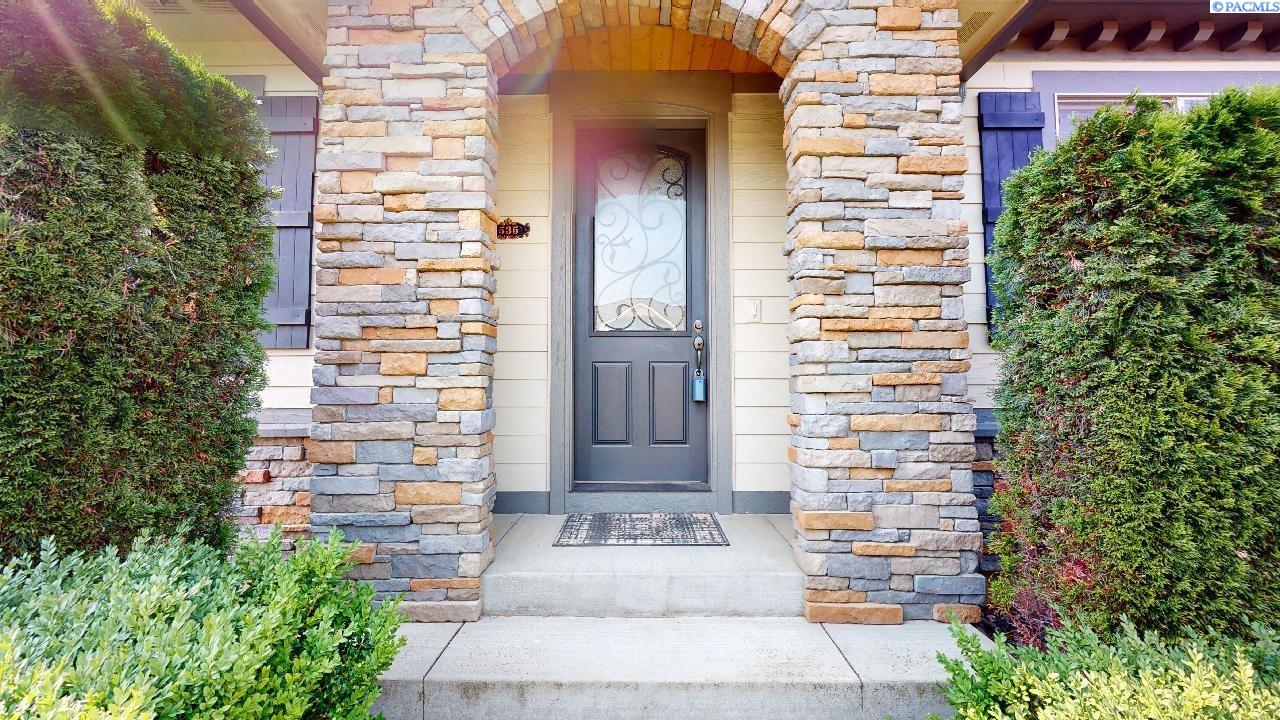 535 NW Jaycee Ct Unit Meadow Creek