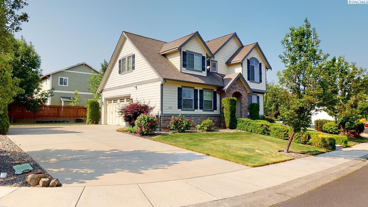 535 NW Jaycee Ct Unit Meadow Creek