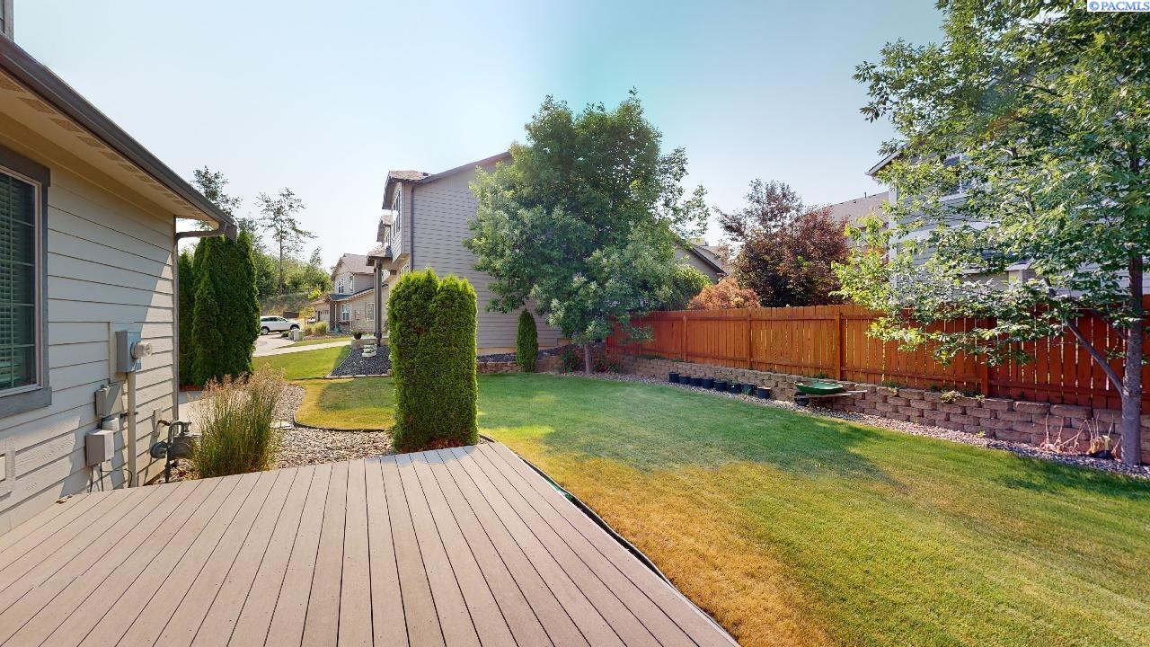 535 NW Jaycee Ct Unit Meadow Creek