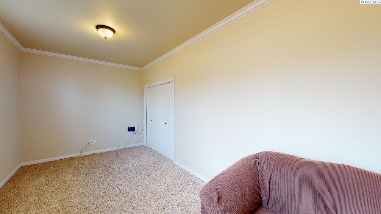 535 NW Jaycee Ct Unit Meadow Creek