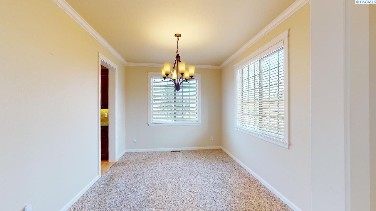 535 NW Jaycee Ct Unit Meadow Creek