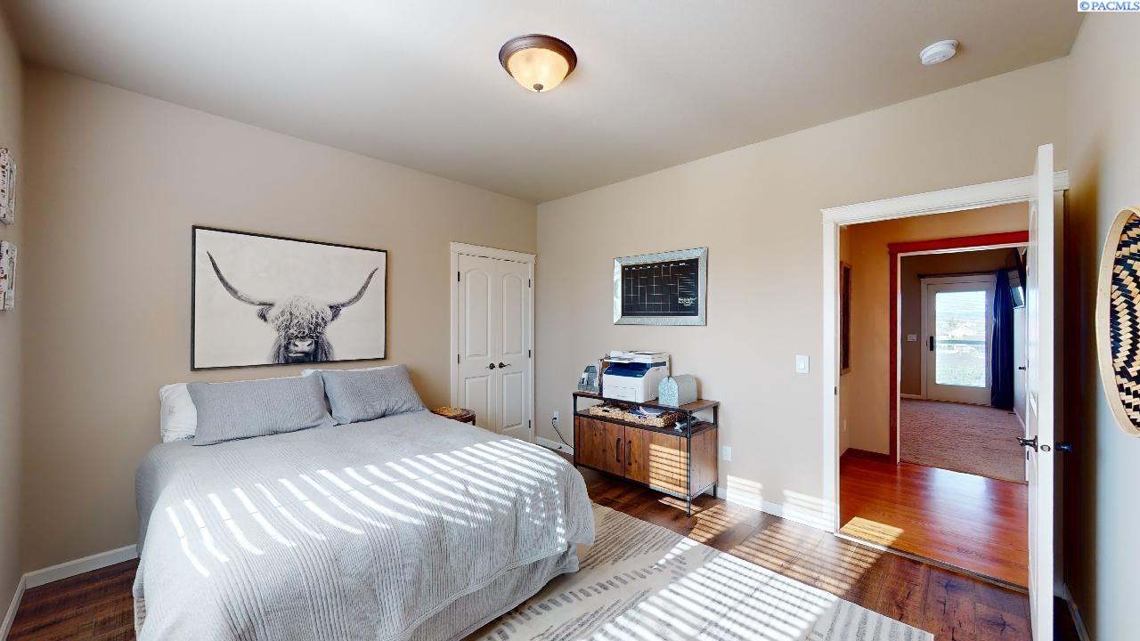 1880 SW Barclay Ridge Drive Unit AMAZING VIEWS