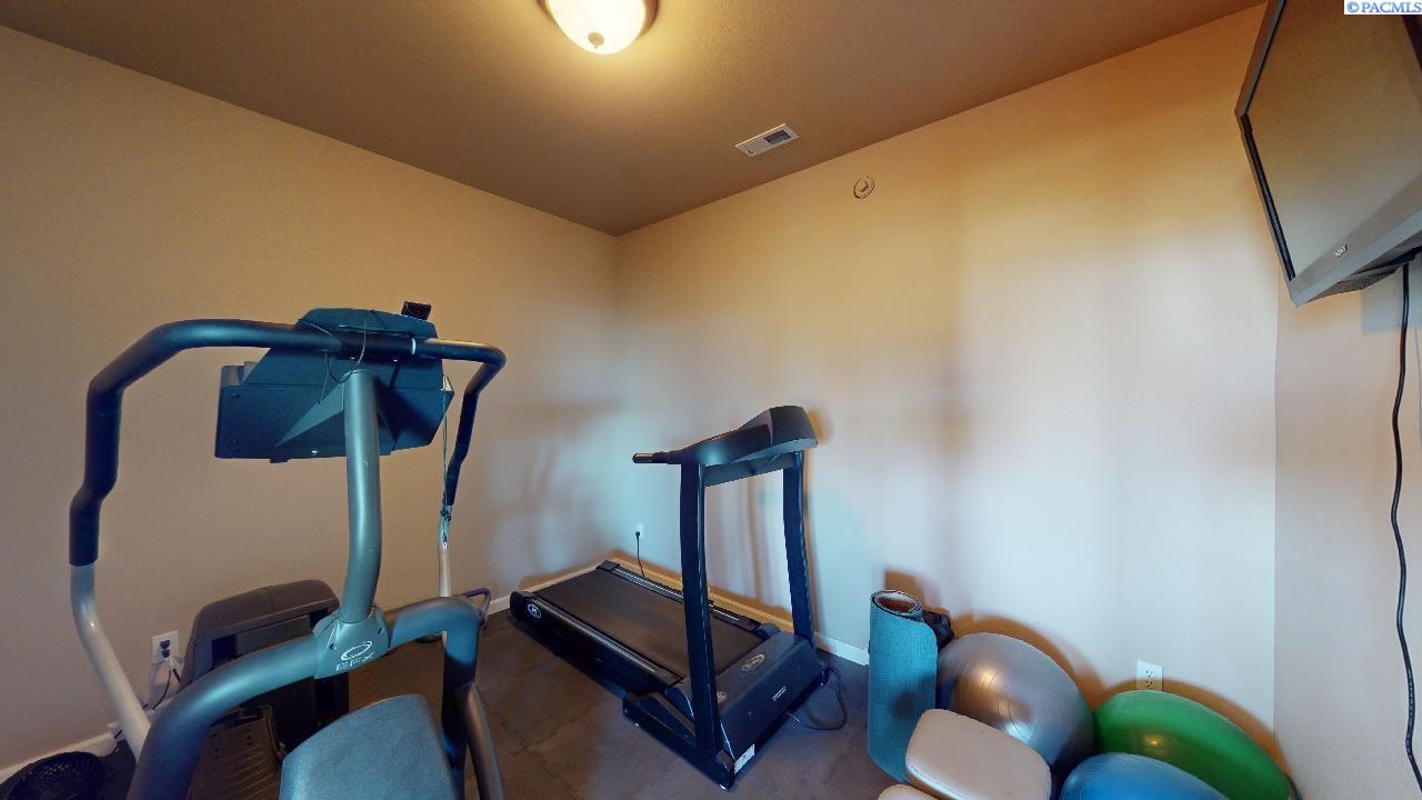 1880 SW Barclay Ridge Drive Unit AMAZING VIEWS