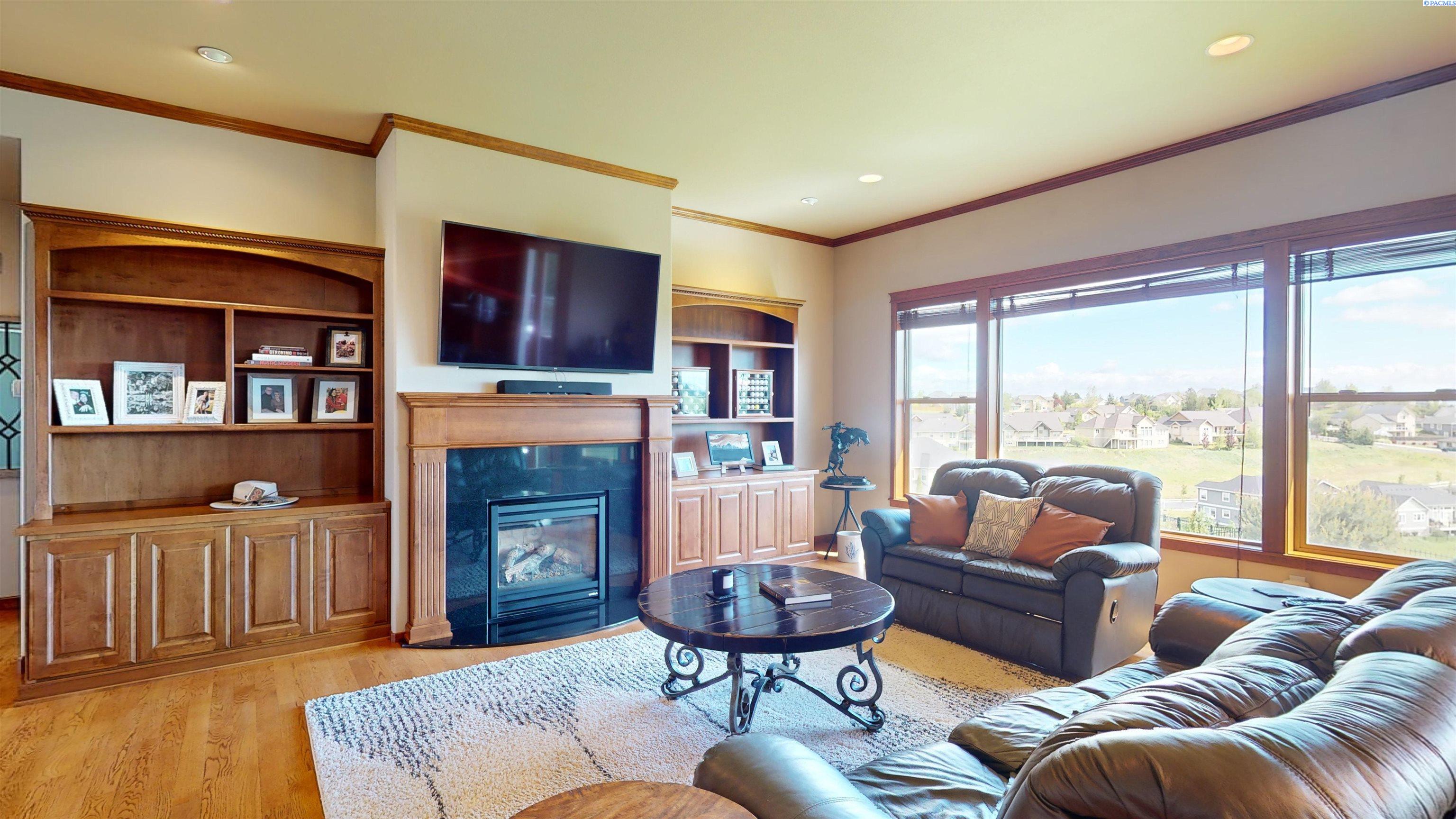1880 SW Barclay Ridge Drive Unit AMAZING VIEWS