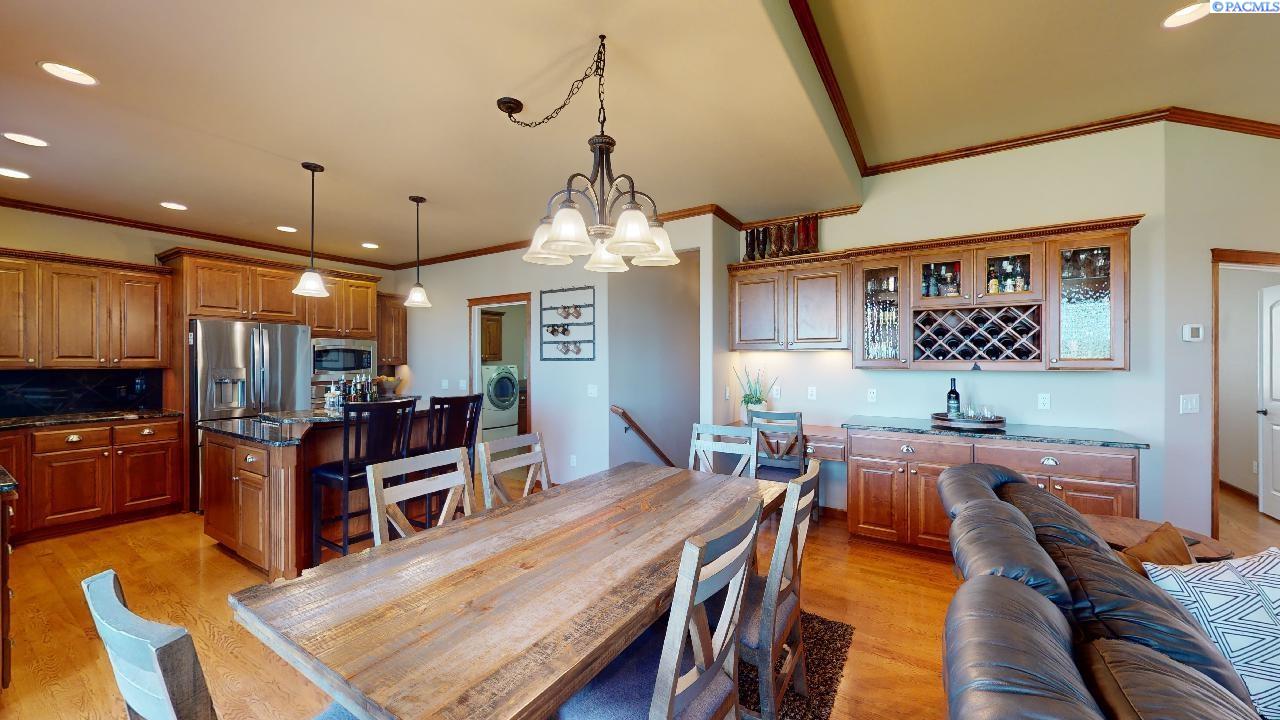 1880 SW Barclay Ridge Drive Unit AMAZING VIEWS
