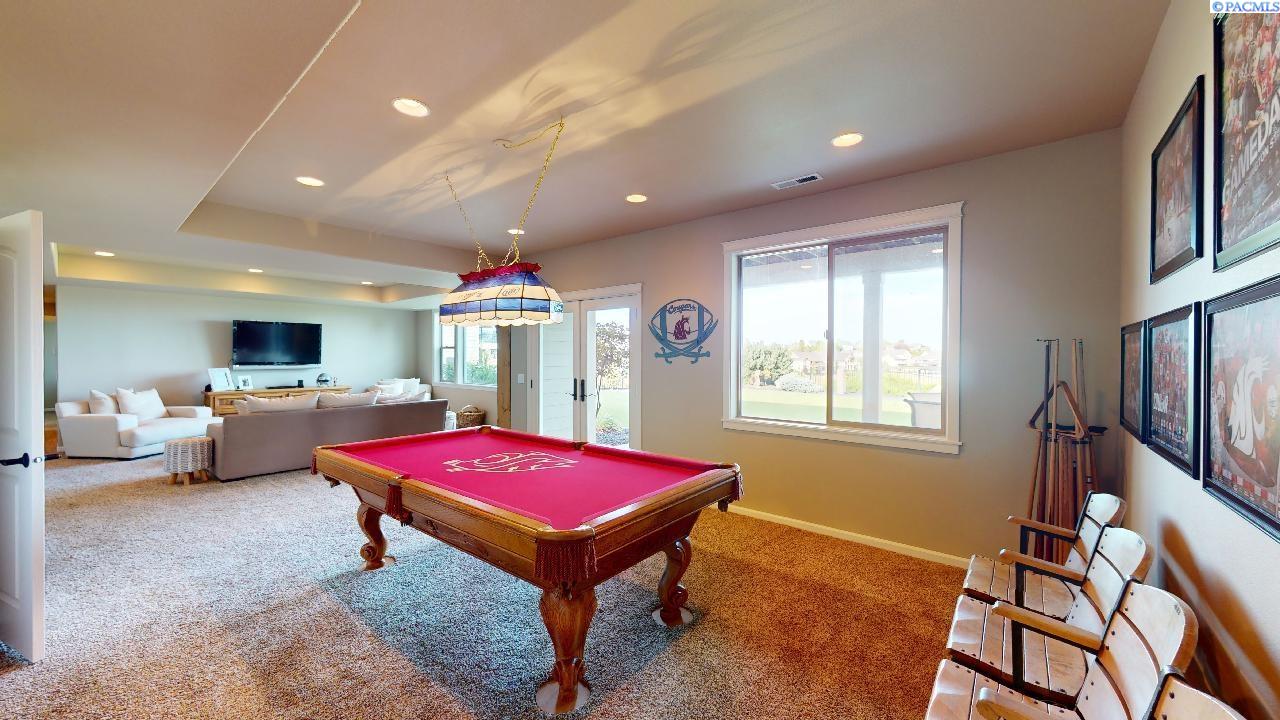 1880 SW Barclay Ridge Drive Unit AMAZING VIEWS
