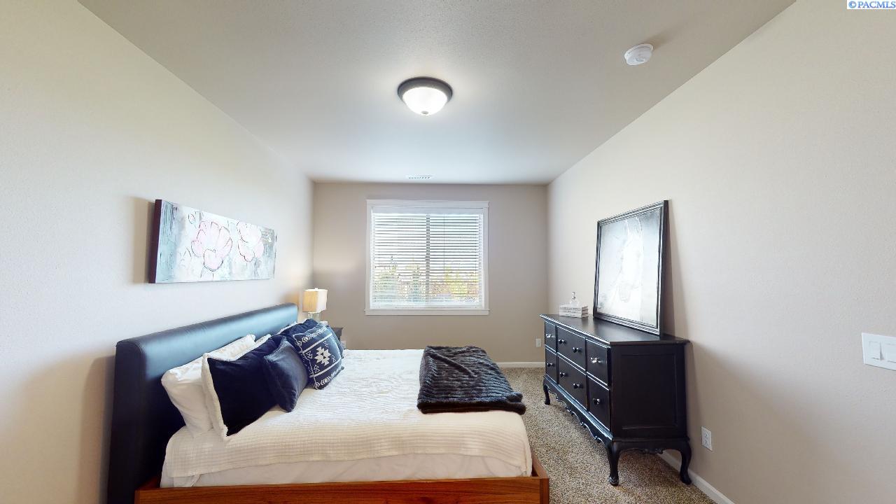 1880 SW Barclay Ridge Drive Unit AMAZING VIEWS