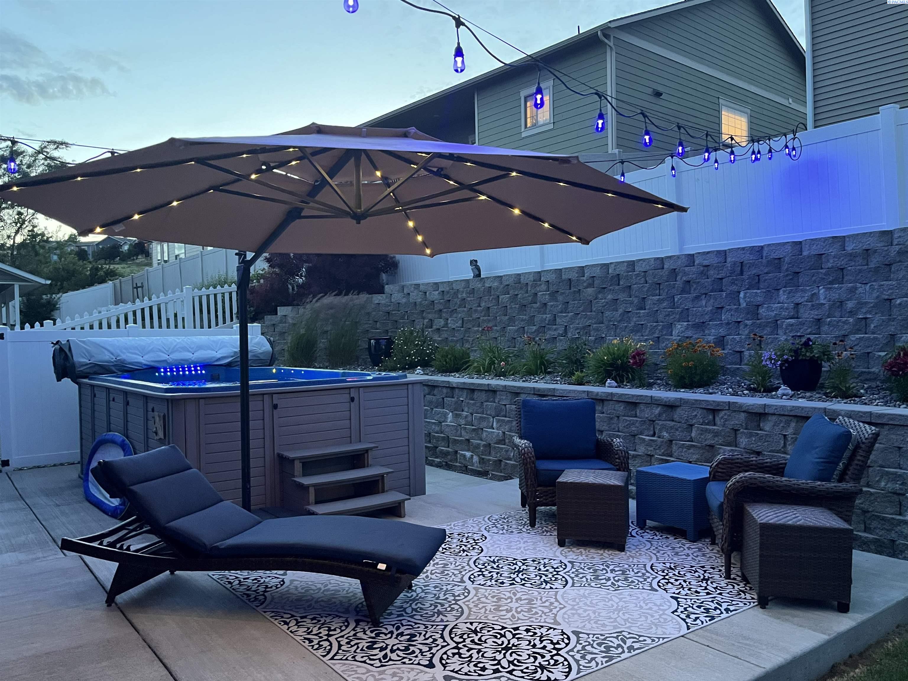 1230 SW Marcia DR