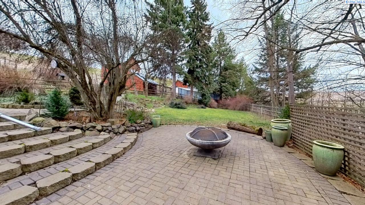 501 E Front Street