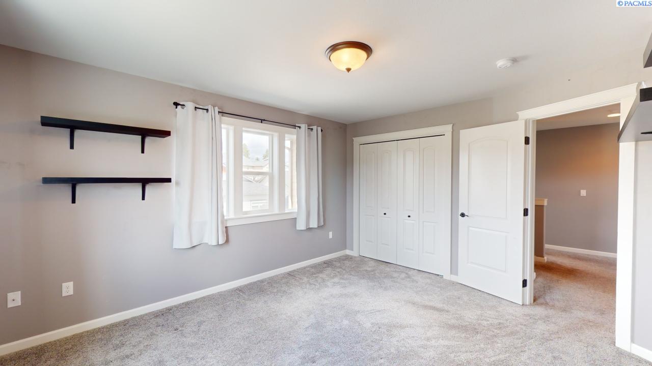 1000 SW Marcia DR