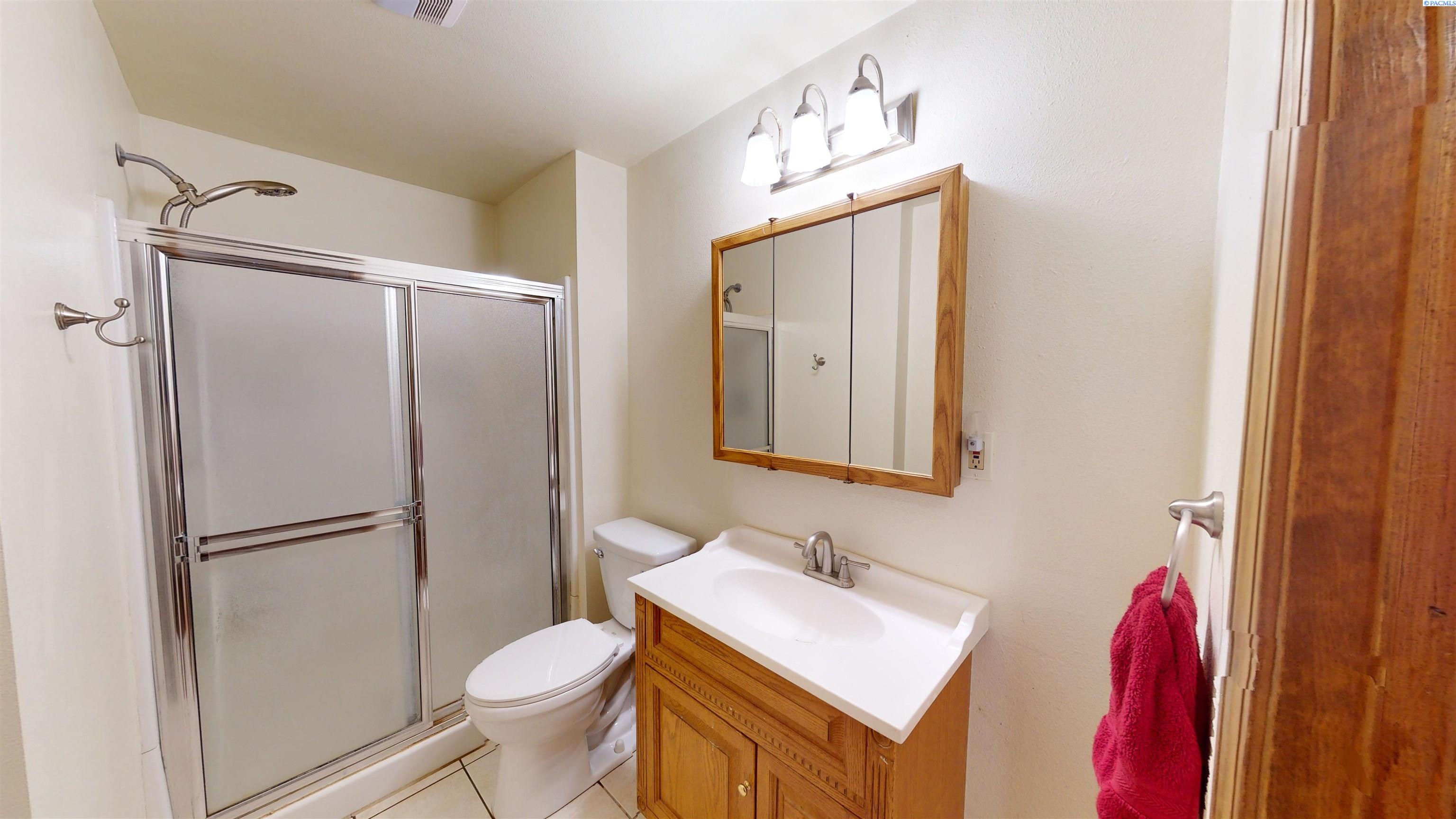 890 SE Edge Knoll
