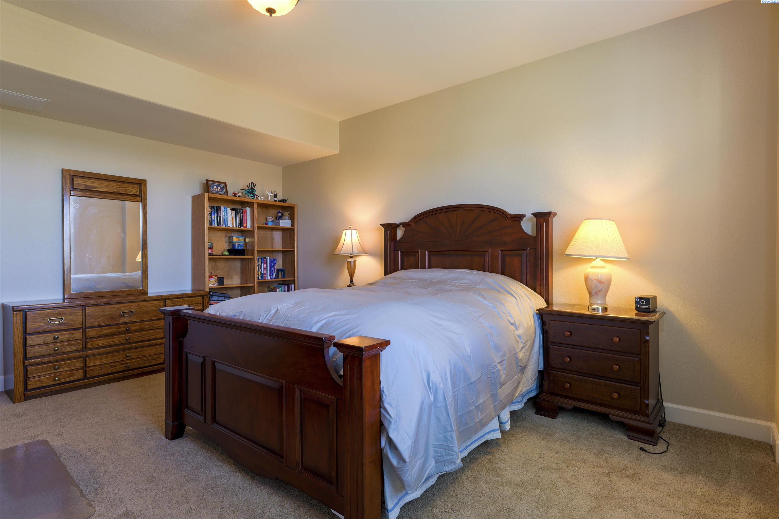 1725 SW Casey Ct.