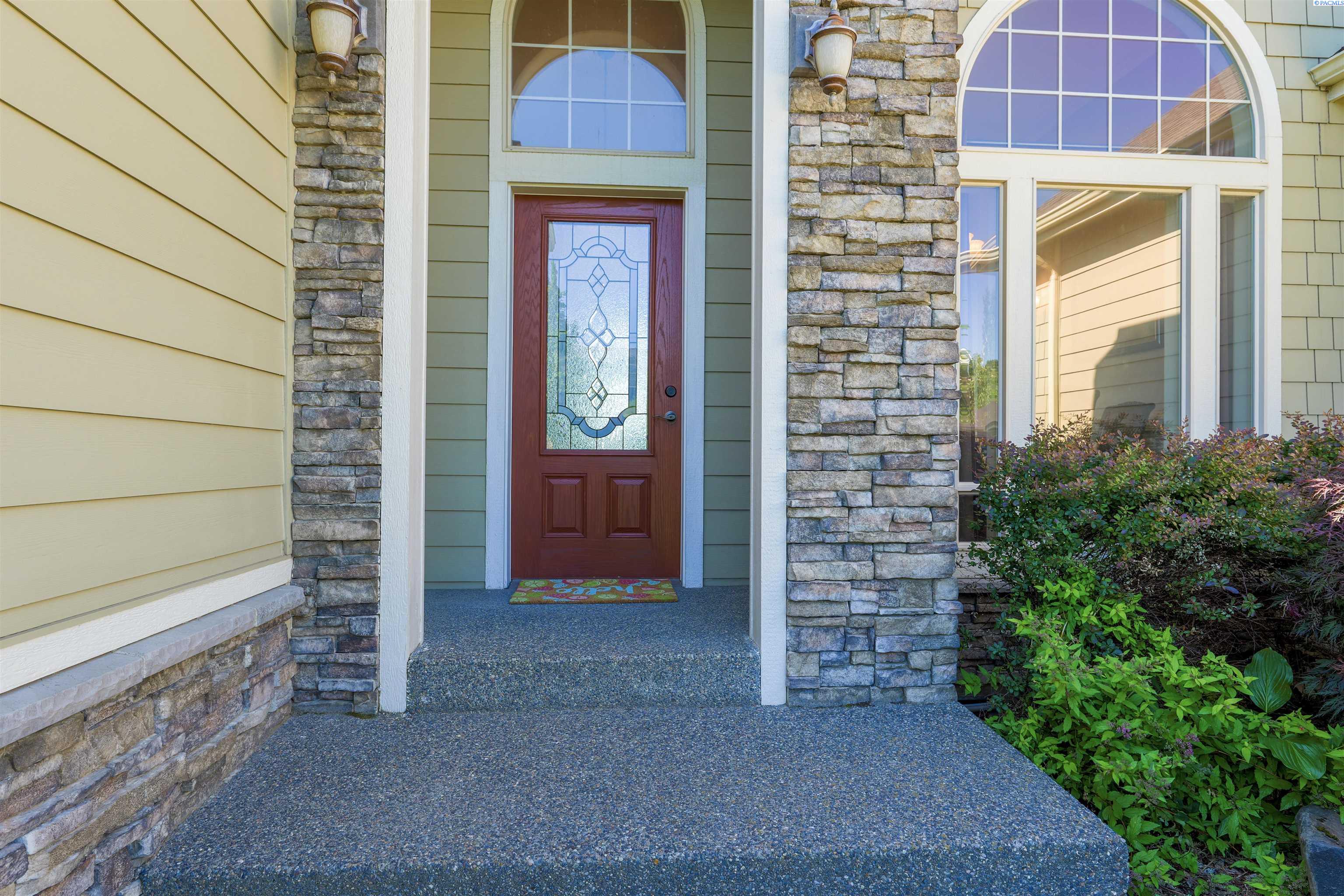 1725 SW Casey Ct.