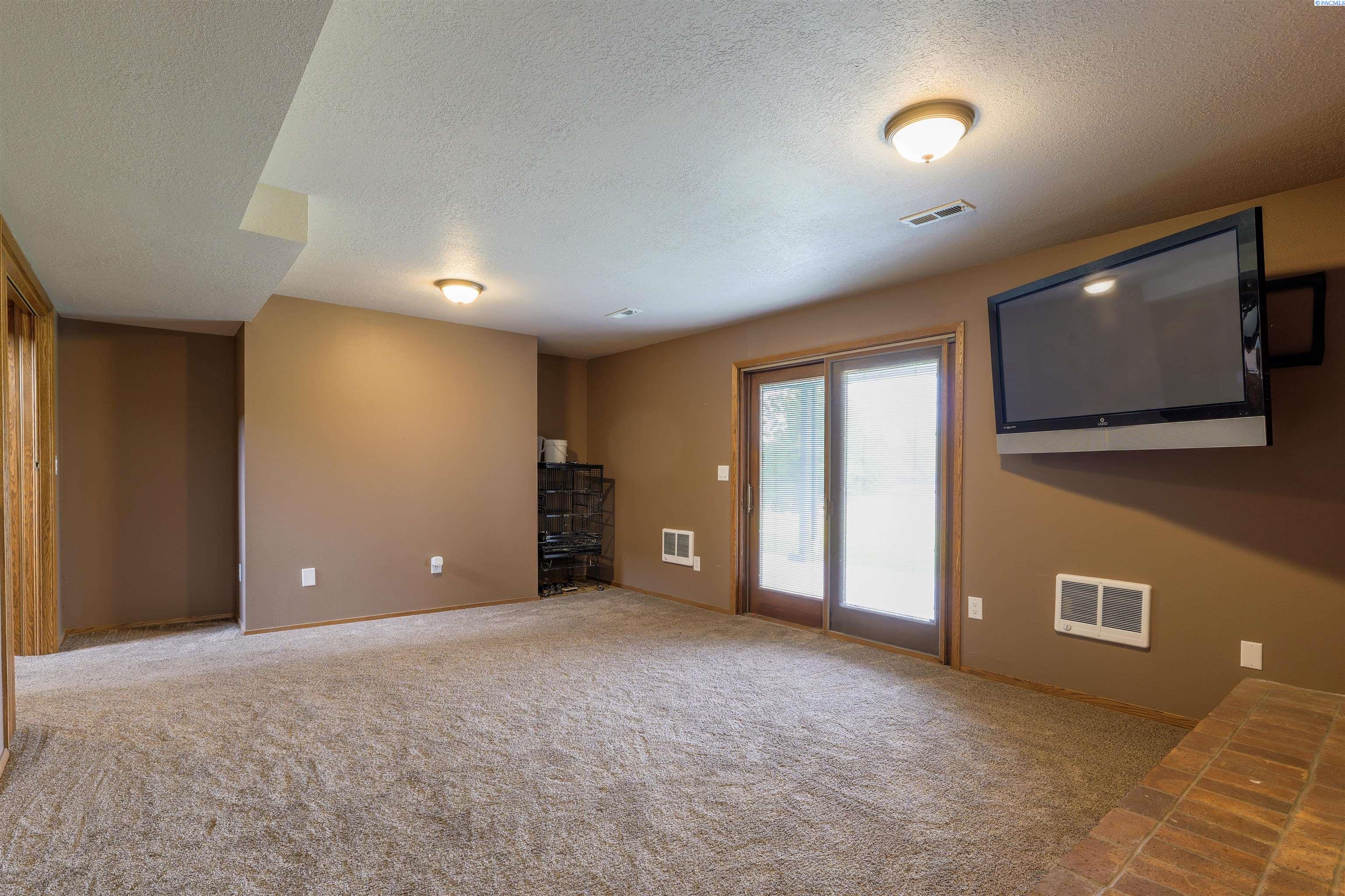 502 Bell Lane