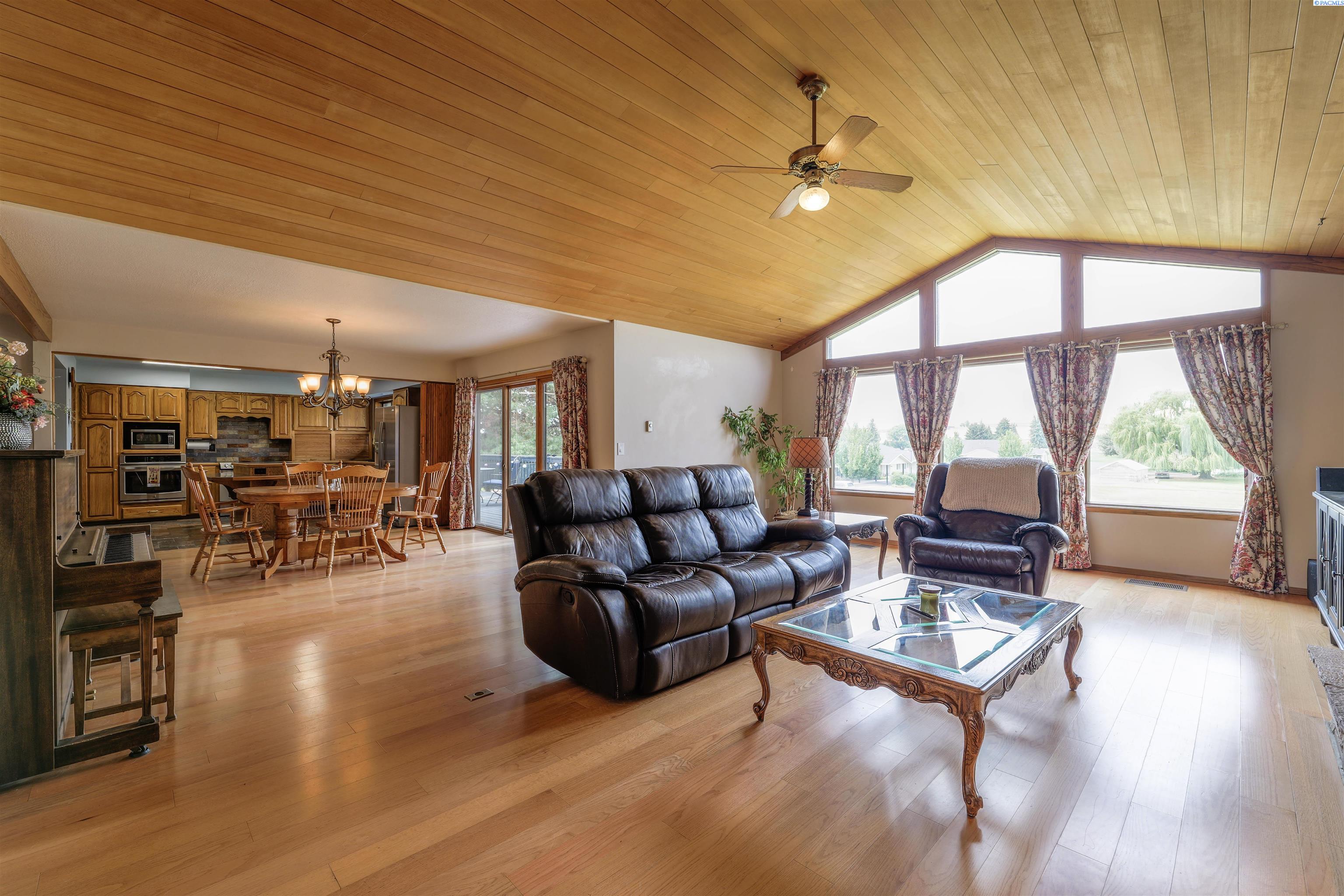 502 Bell Lane