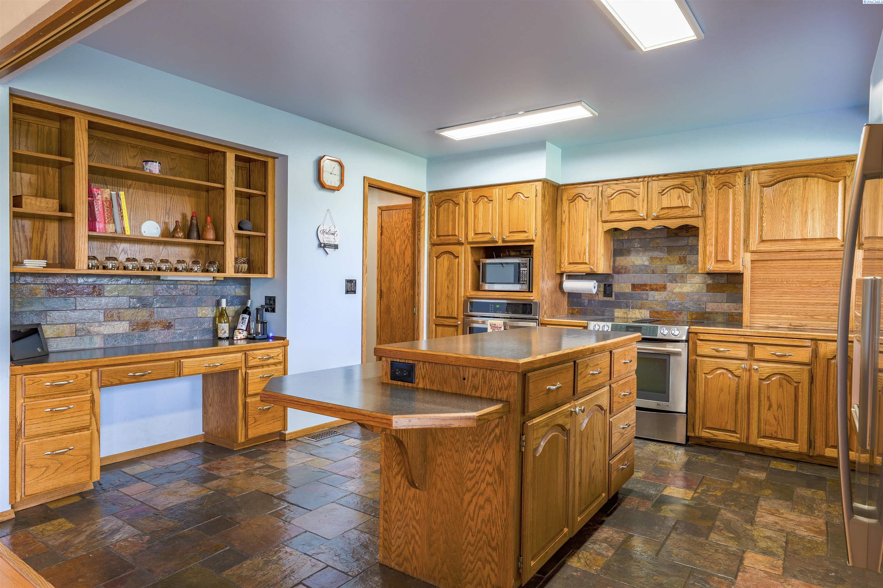 502 Bell Lane