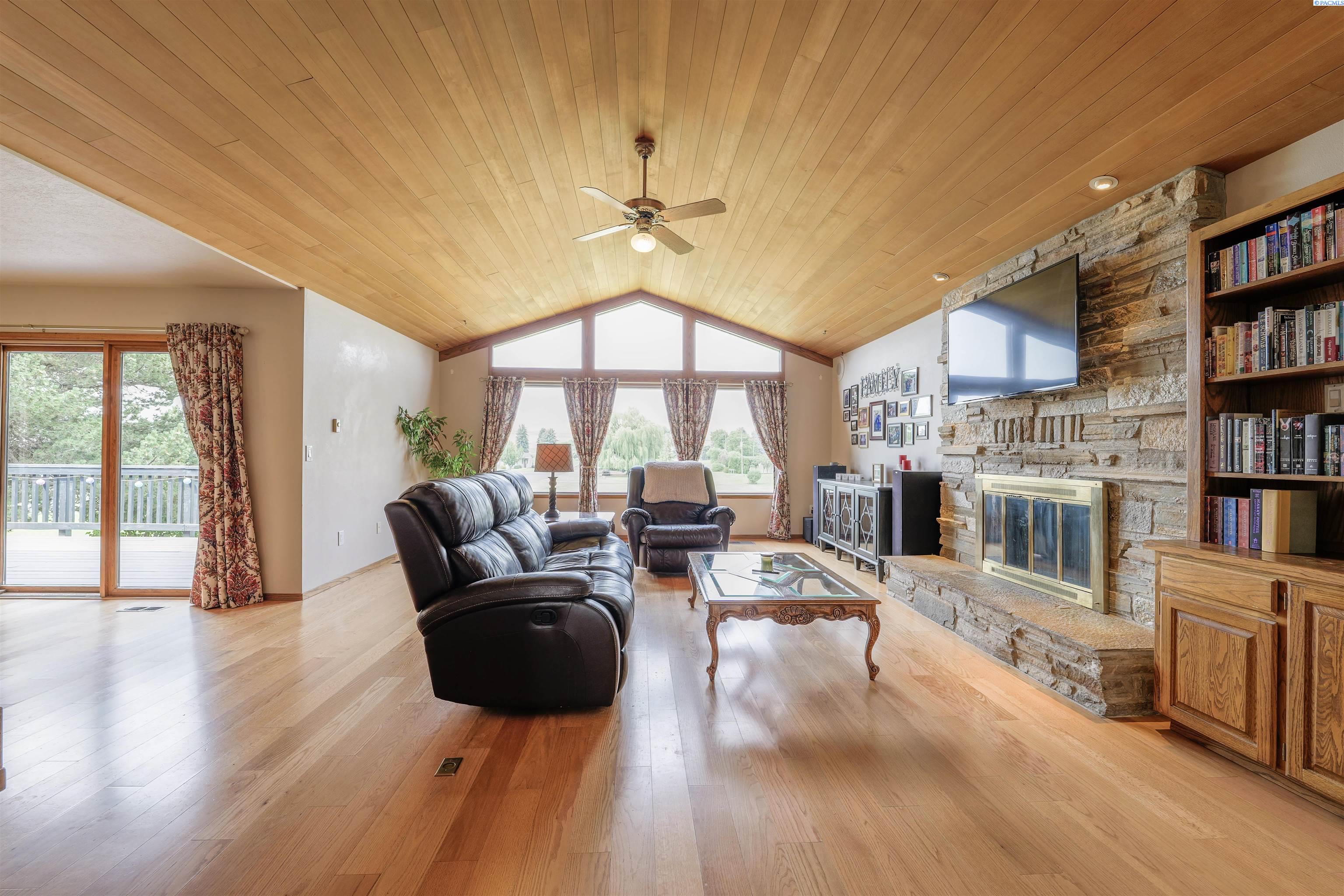 502 Bell Lane