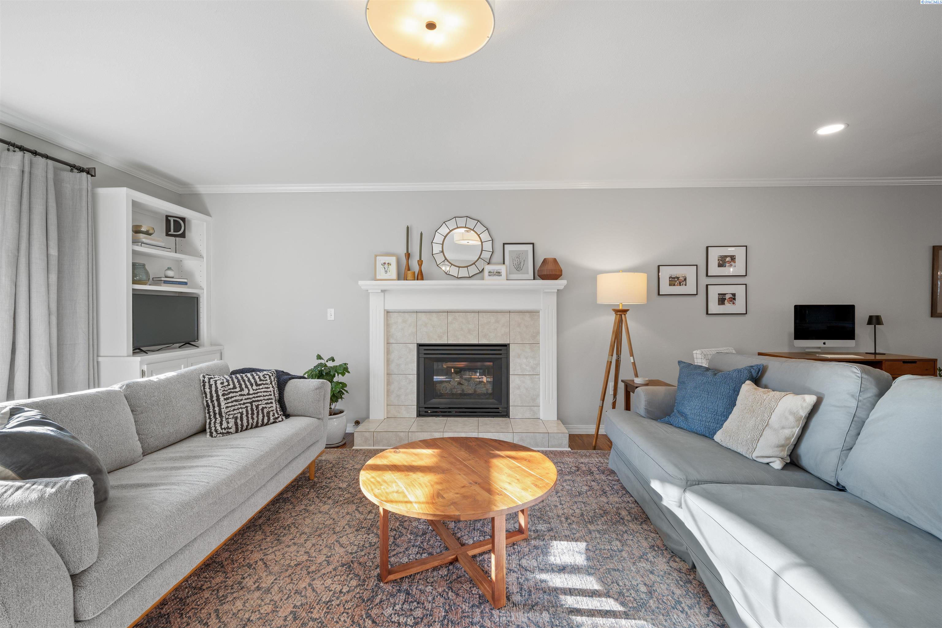 750 SE Edge Knoll