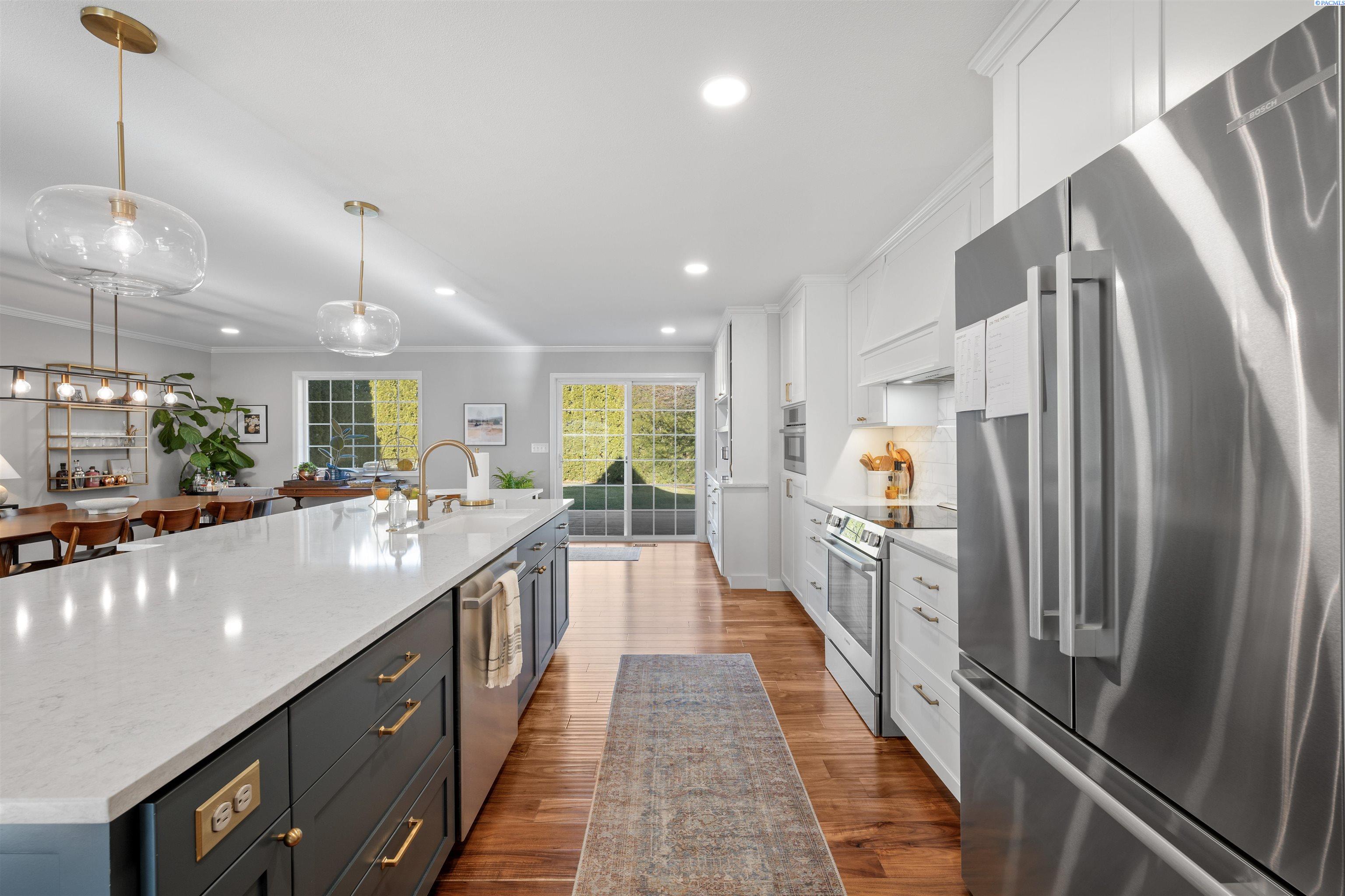 750 SE Edge Knoll