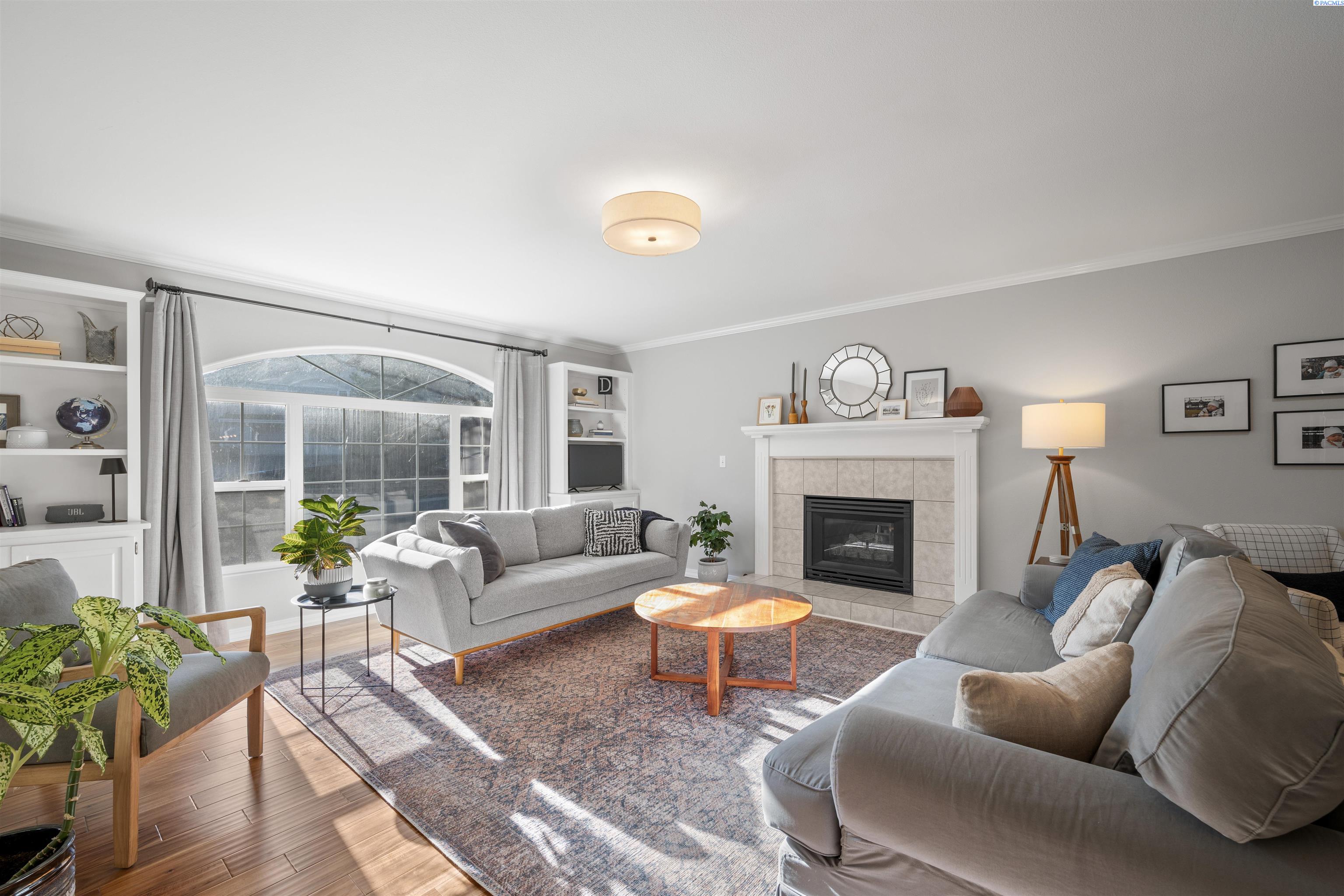 750 SE Edge Knoll