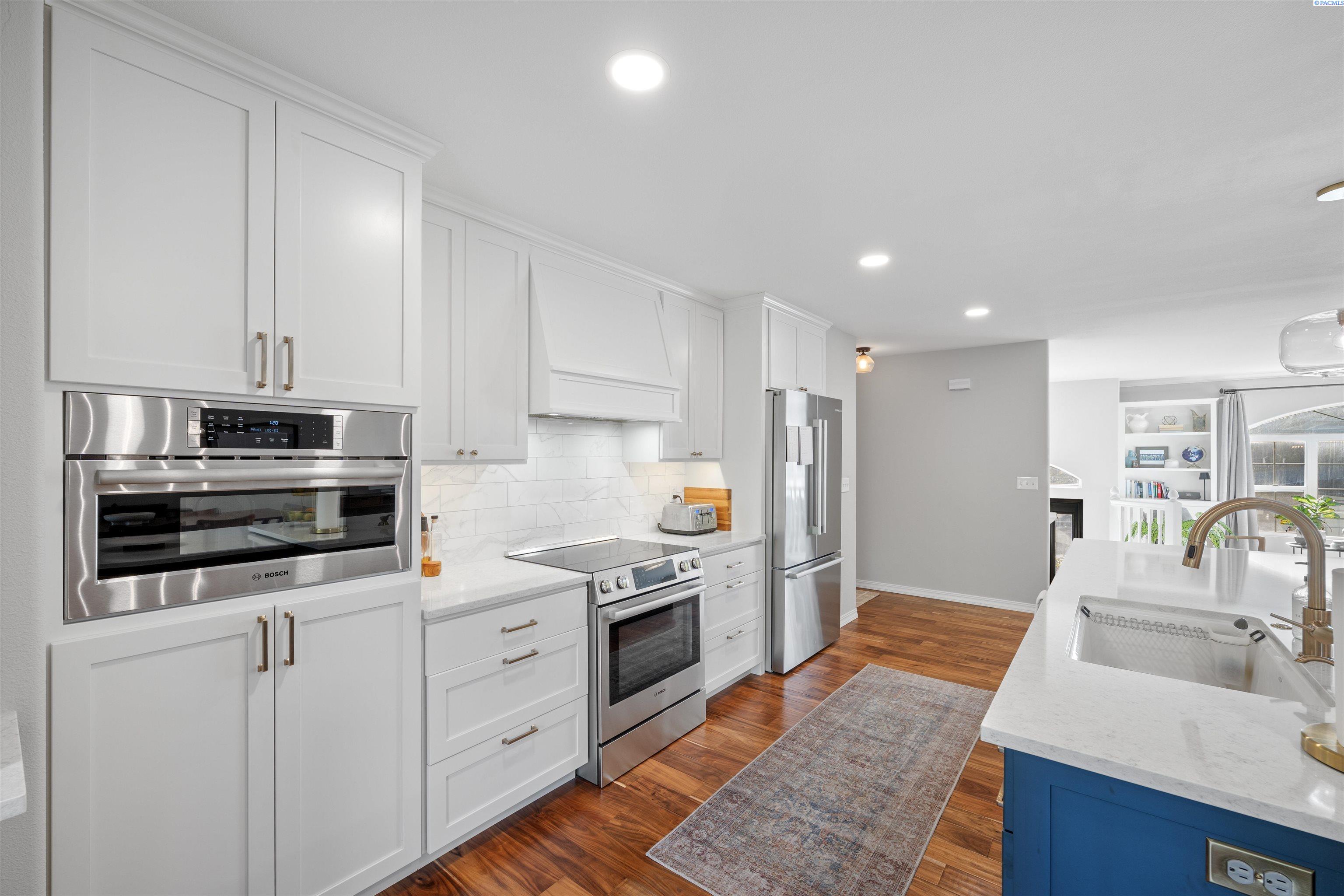 750 SE Edge Knoll