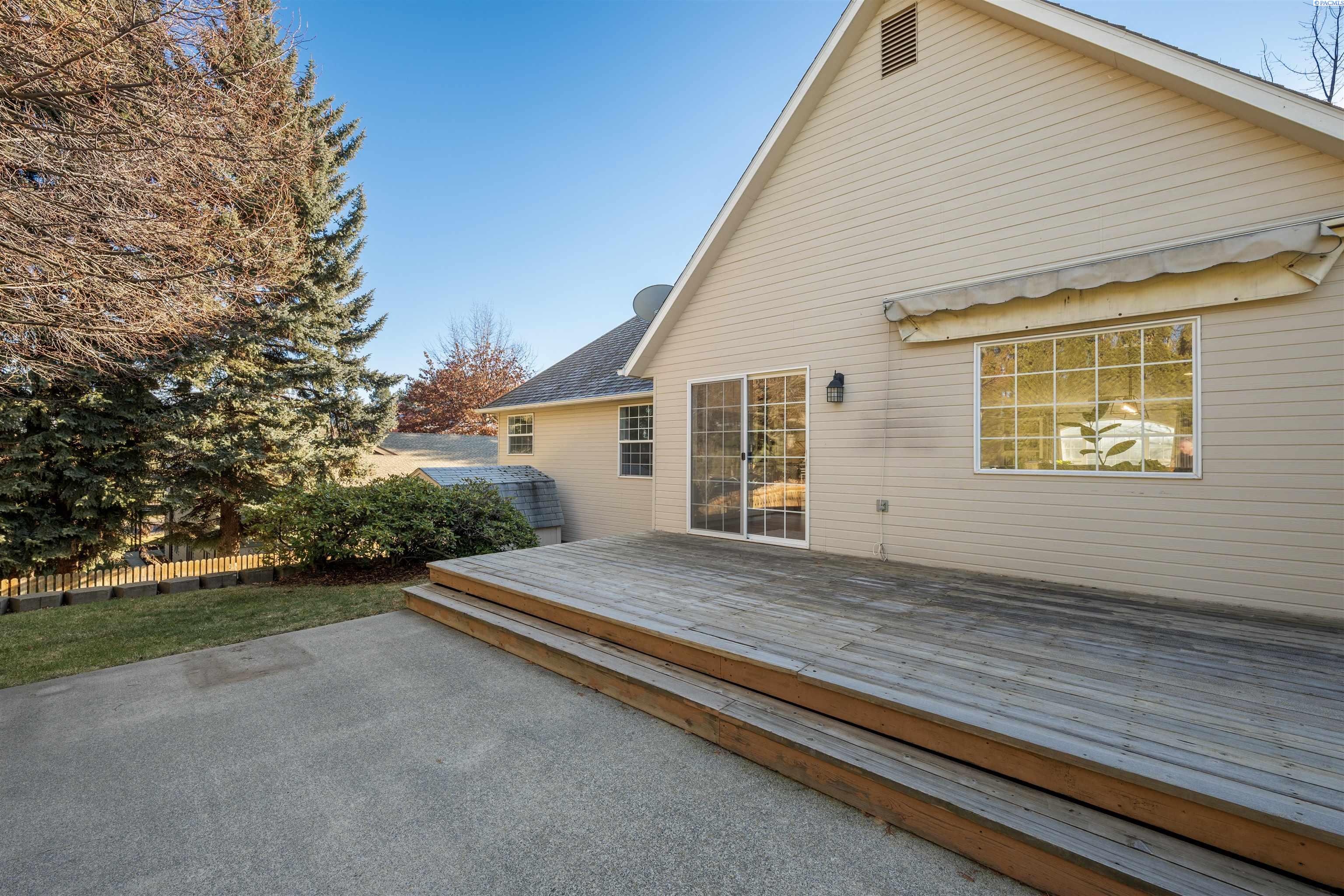 750 SE Edge Knoll