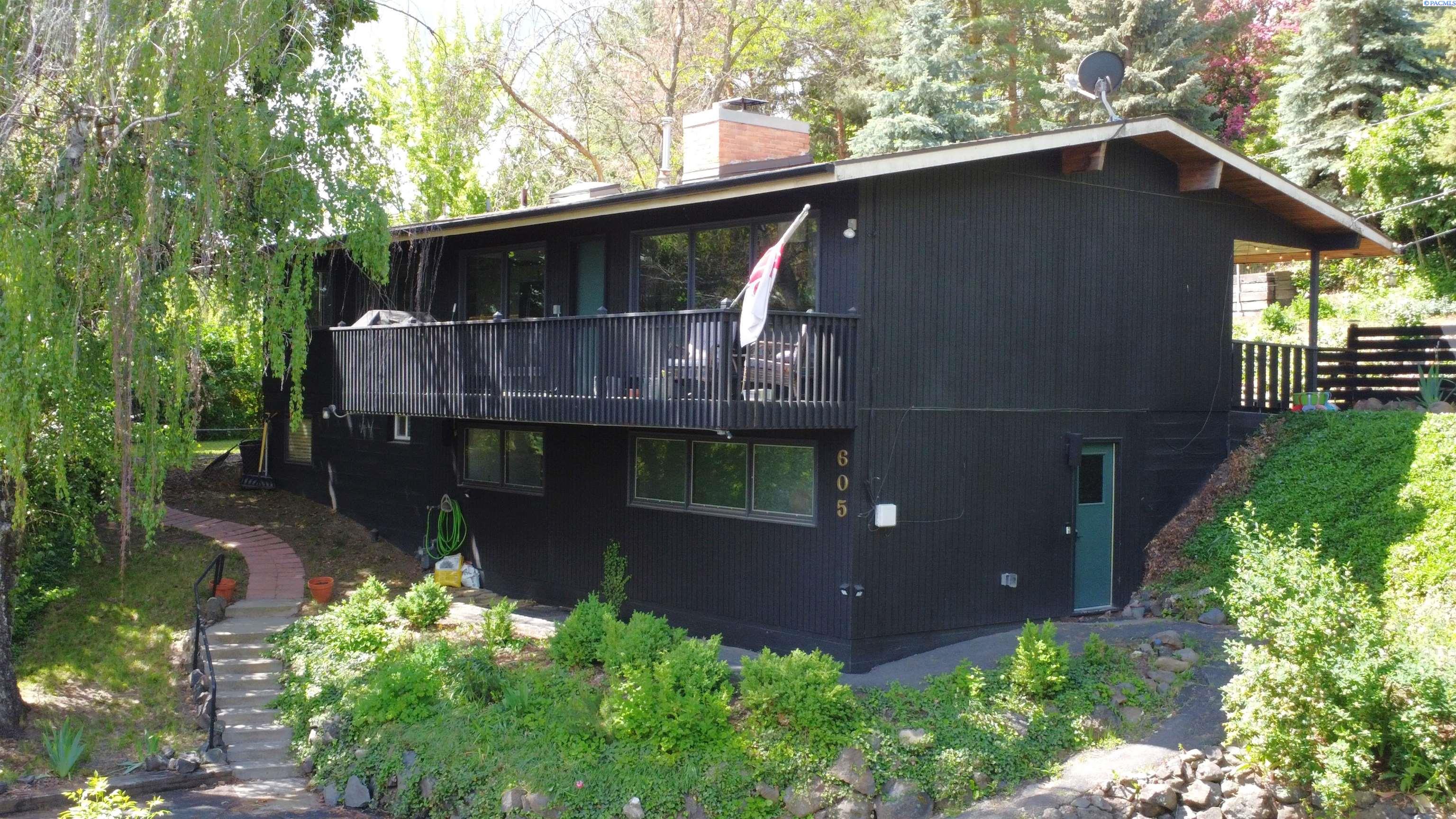 605 SW Walnut Street