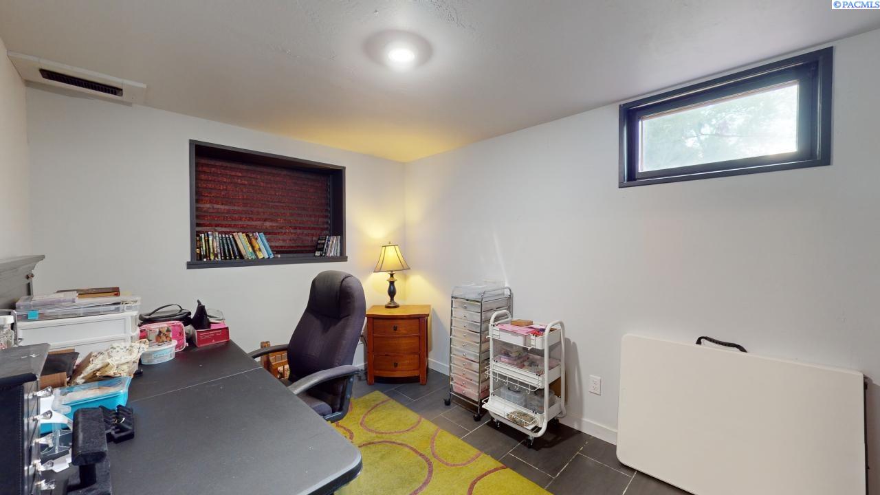 605 SW Walnut Street