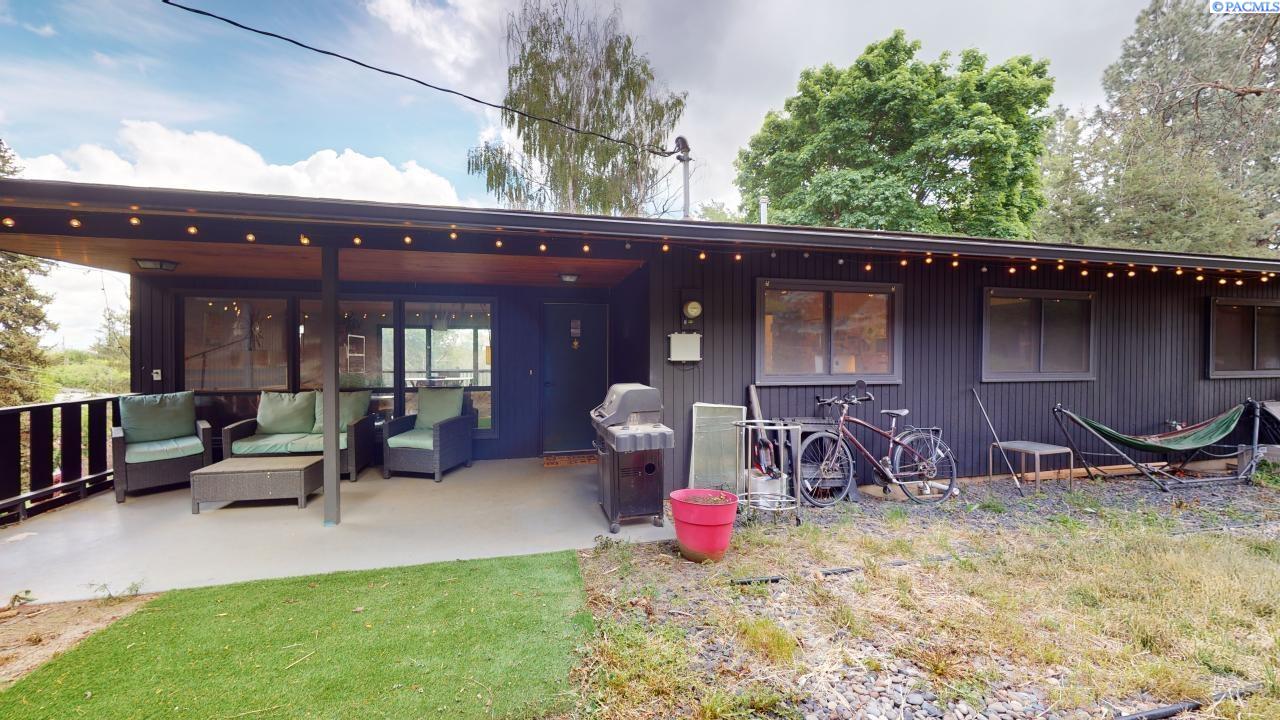 605 SW Walnut Street
