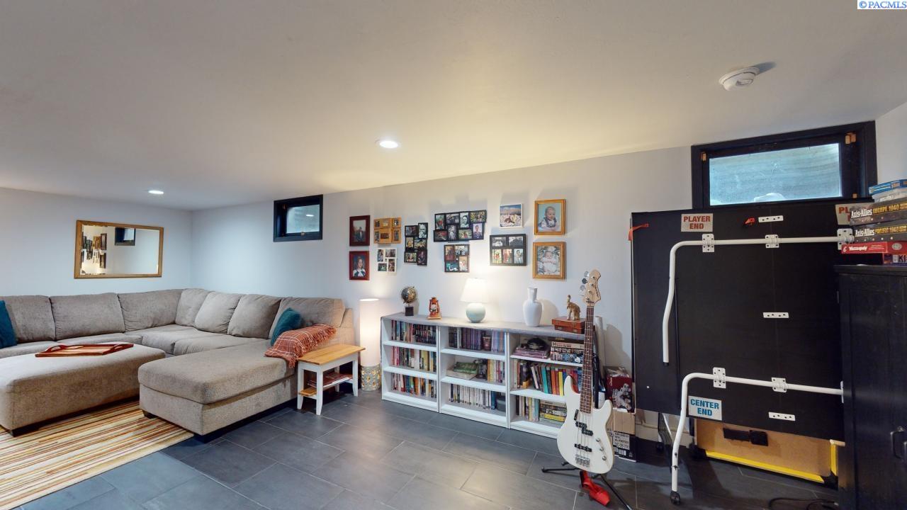 605 SW Walnut Street