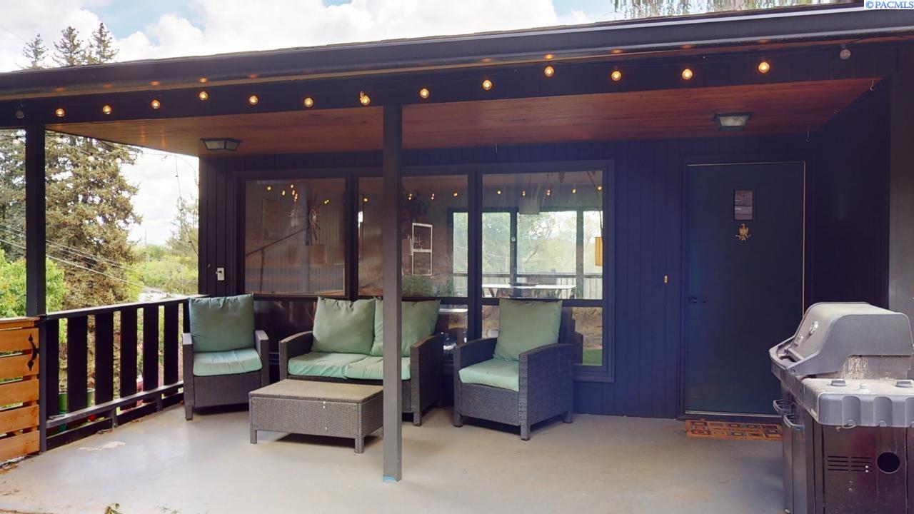 605 SW Walnut Street